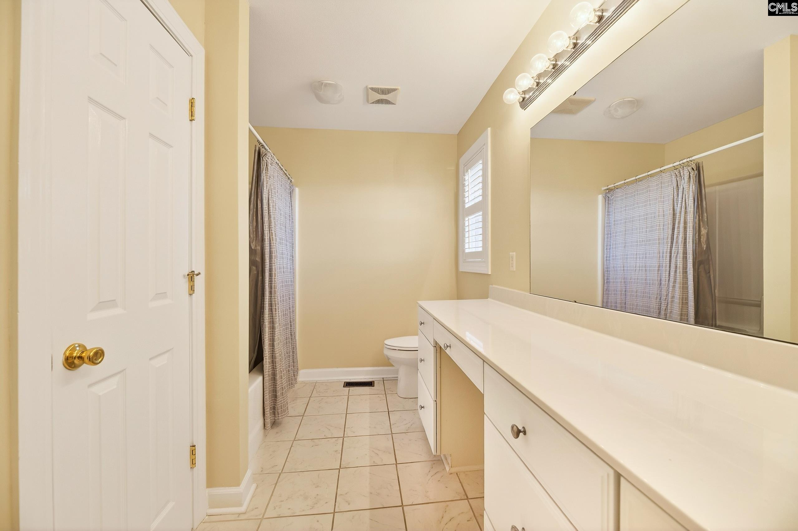 993 Pickett Level Road Elloree, SC 29047