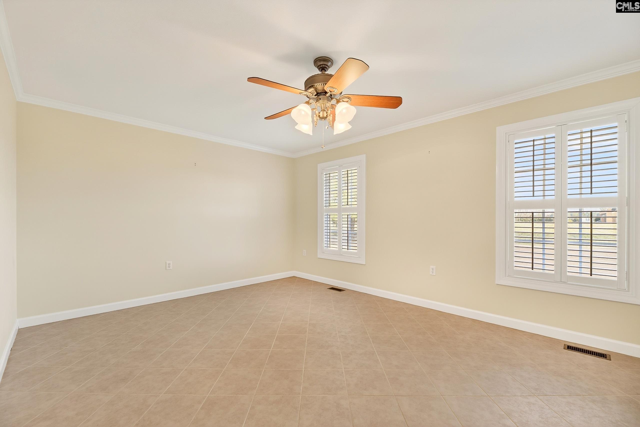 993 Pickett Level Road Elloree, SC 29047