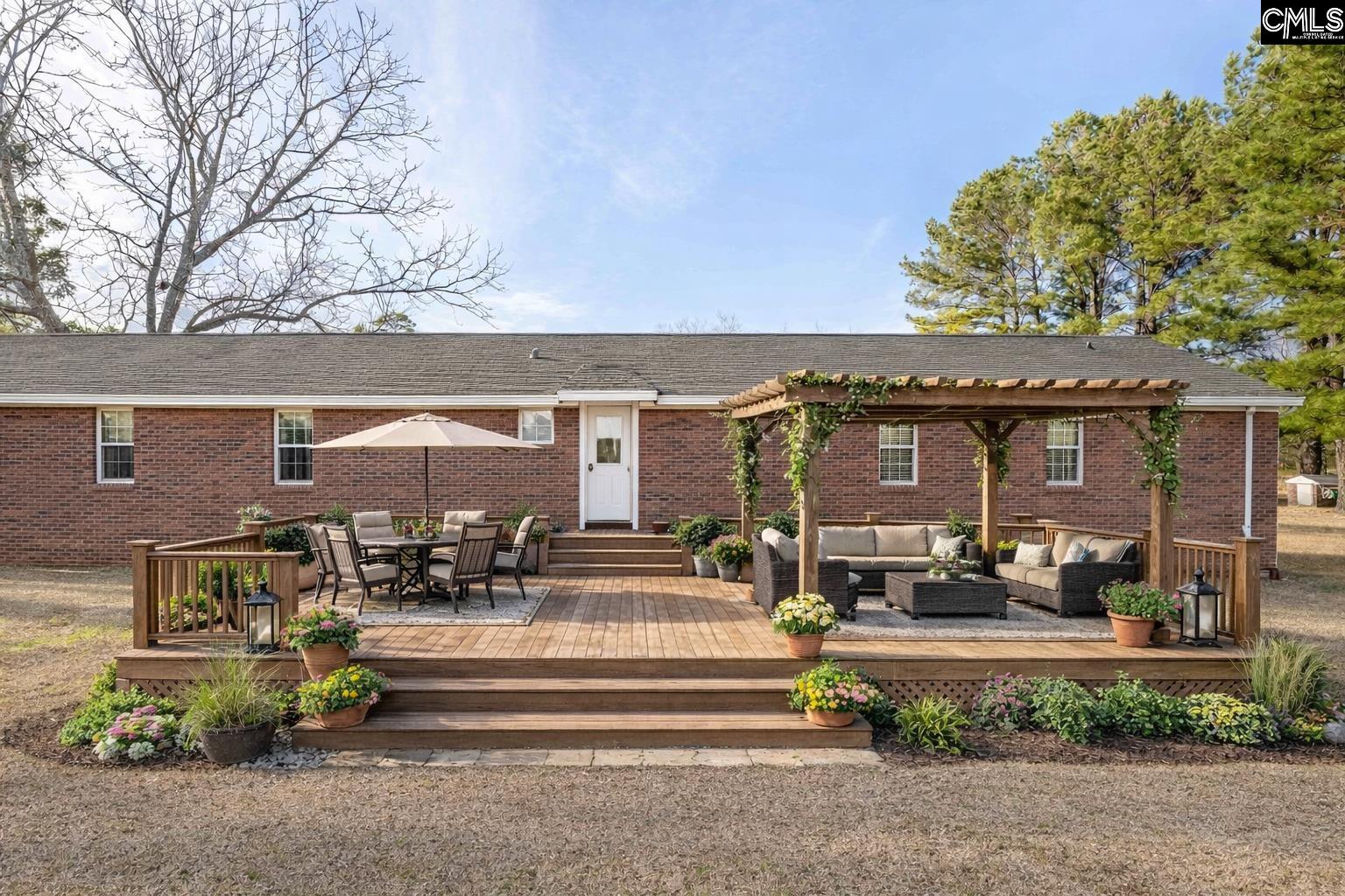993 Pickett Level Road Elloree, SC 29047