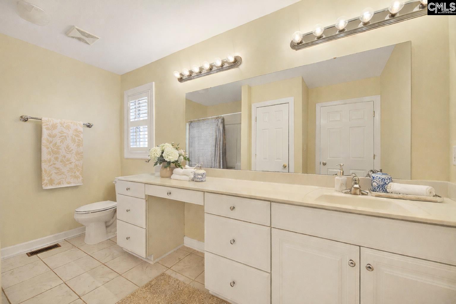 993 Pickett Level Road Elloree, SC 29047