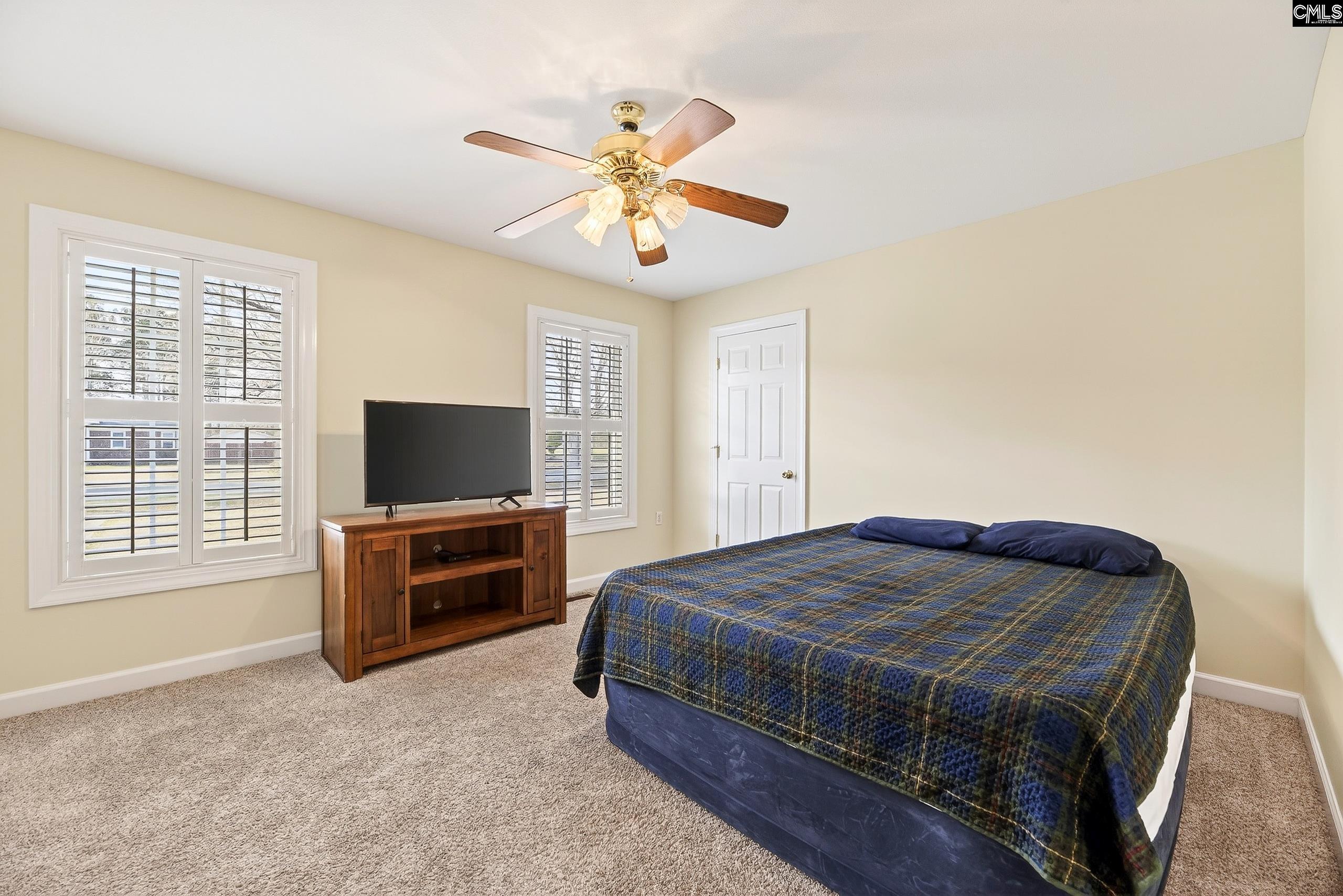993 Pickett Level Road Elloree, SC 29047