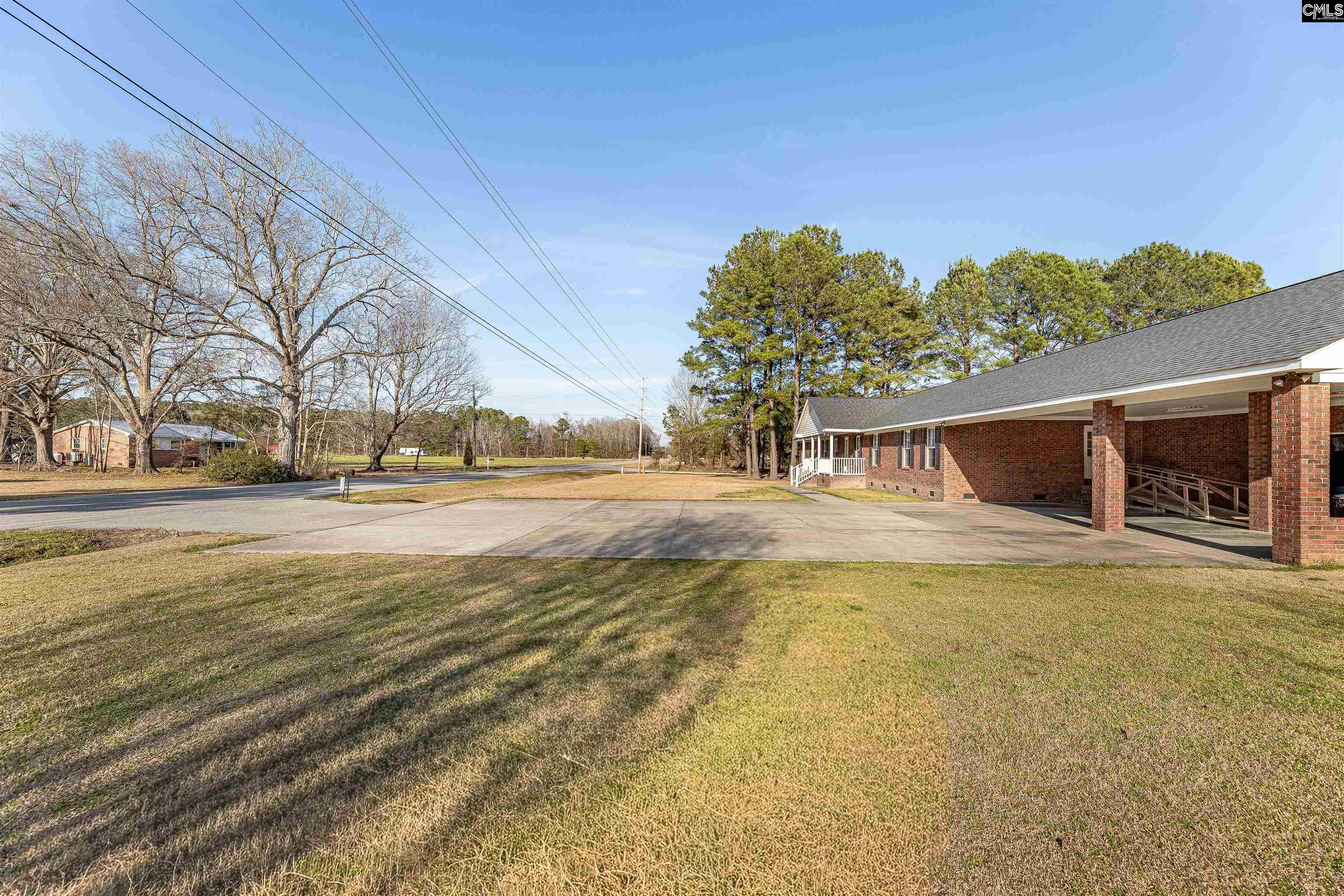 993 Pickett Level Road Elloree, SC 29047