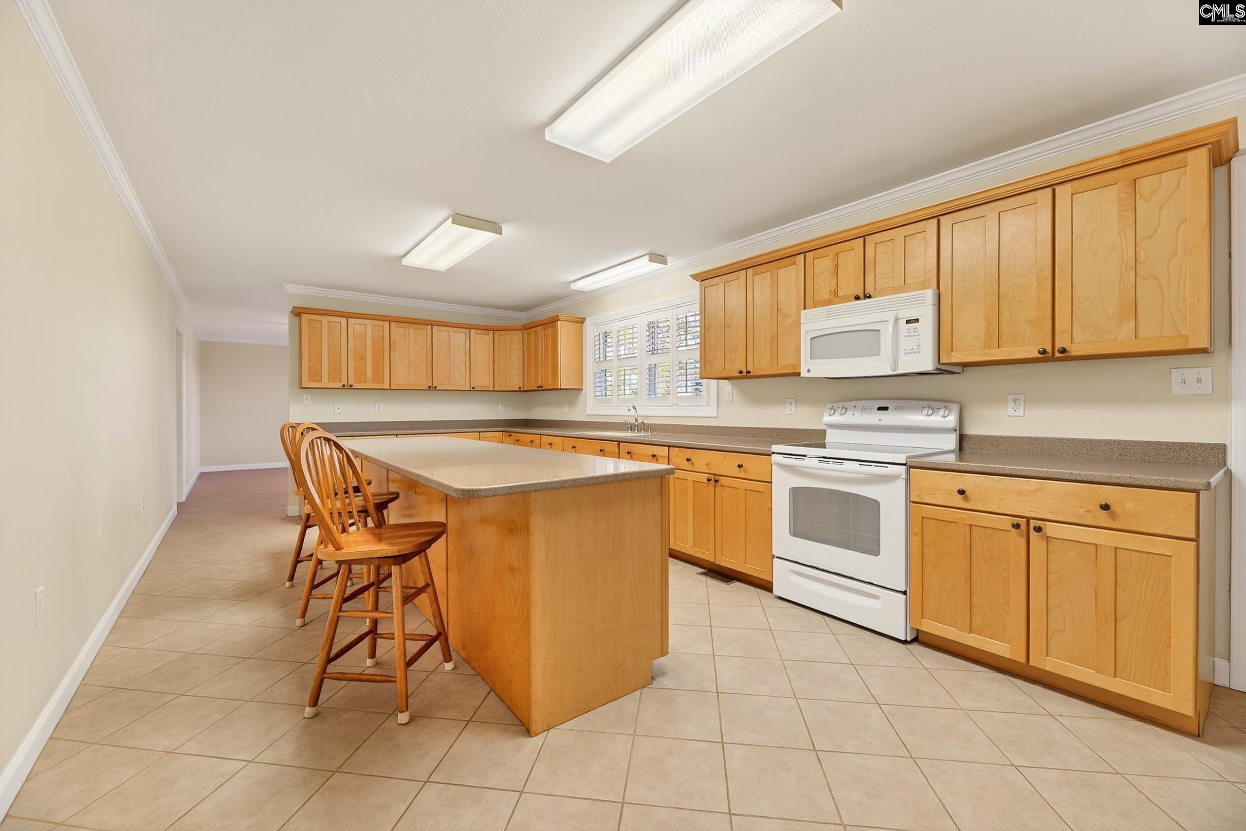 993 Pickett Level Road Elloree, SC 29047