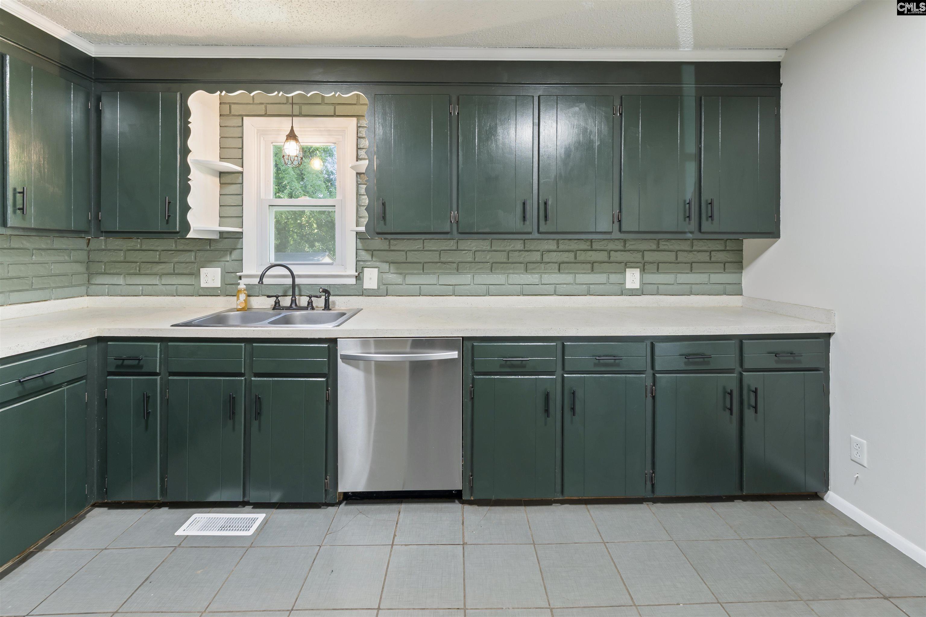 1420 S Woodstream Road Columbia, SC 29212