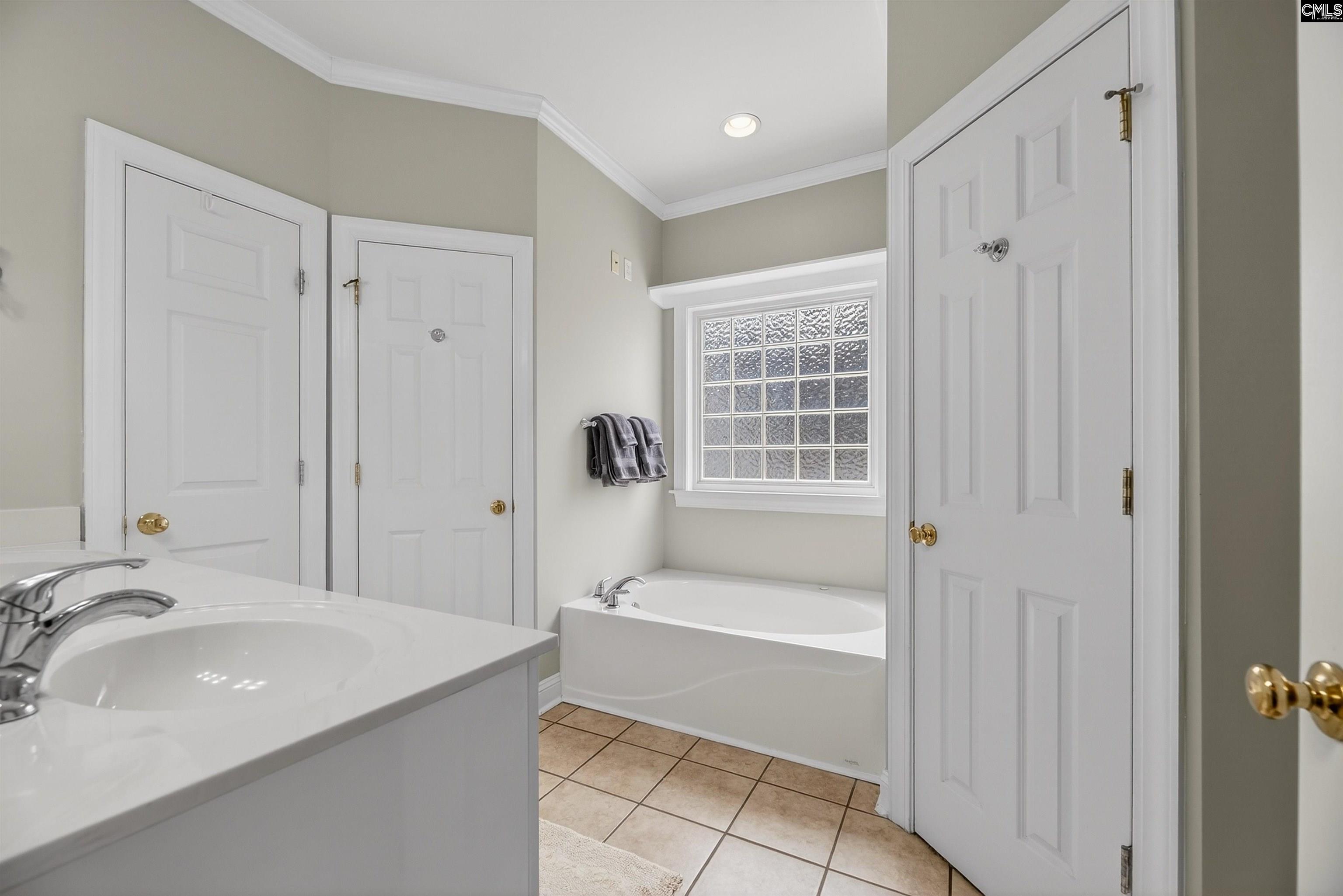170 Crescent Oaks Court Orangeburg, SC 29115