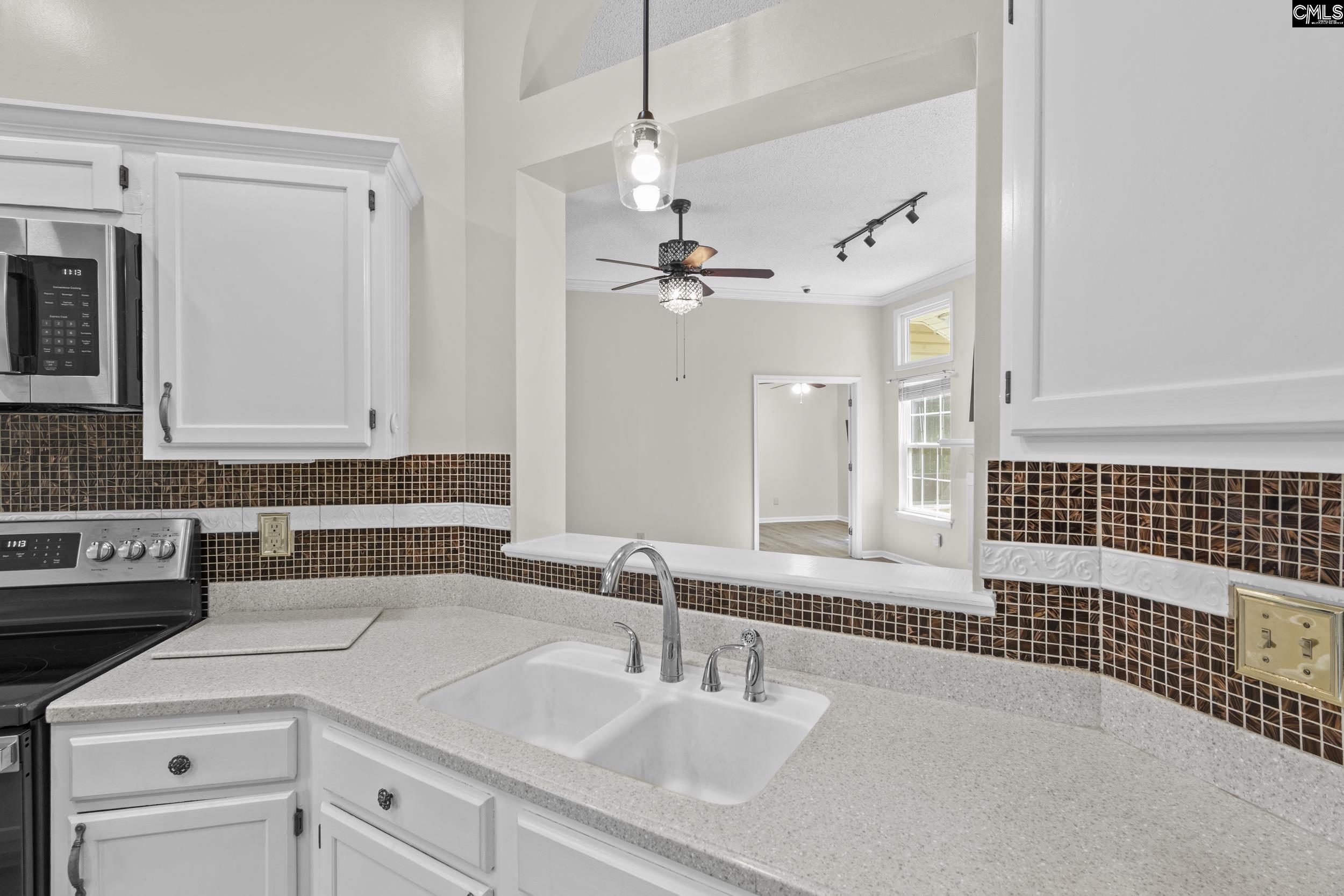 106 Sweetwater Drive Hopkins, SC 29061