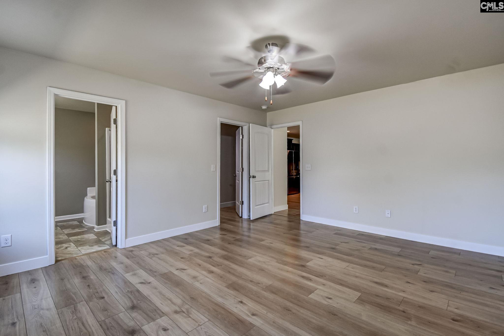 325 Harvester Loop Hopkins, SC 29061
