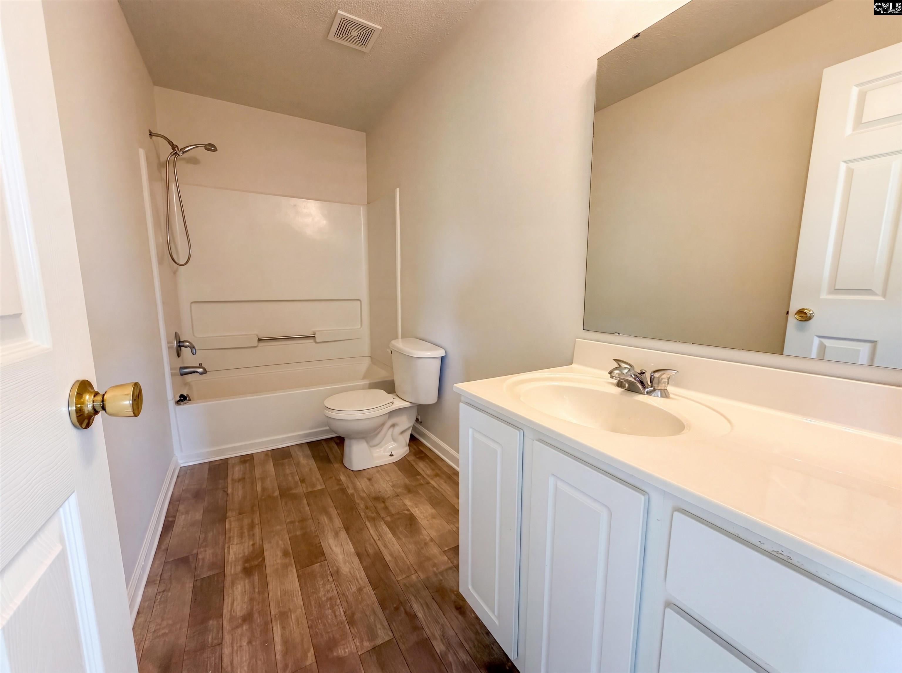 5 Hempstead Place Columbia, SC 29229