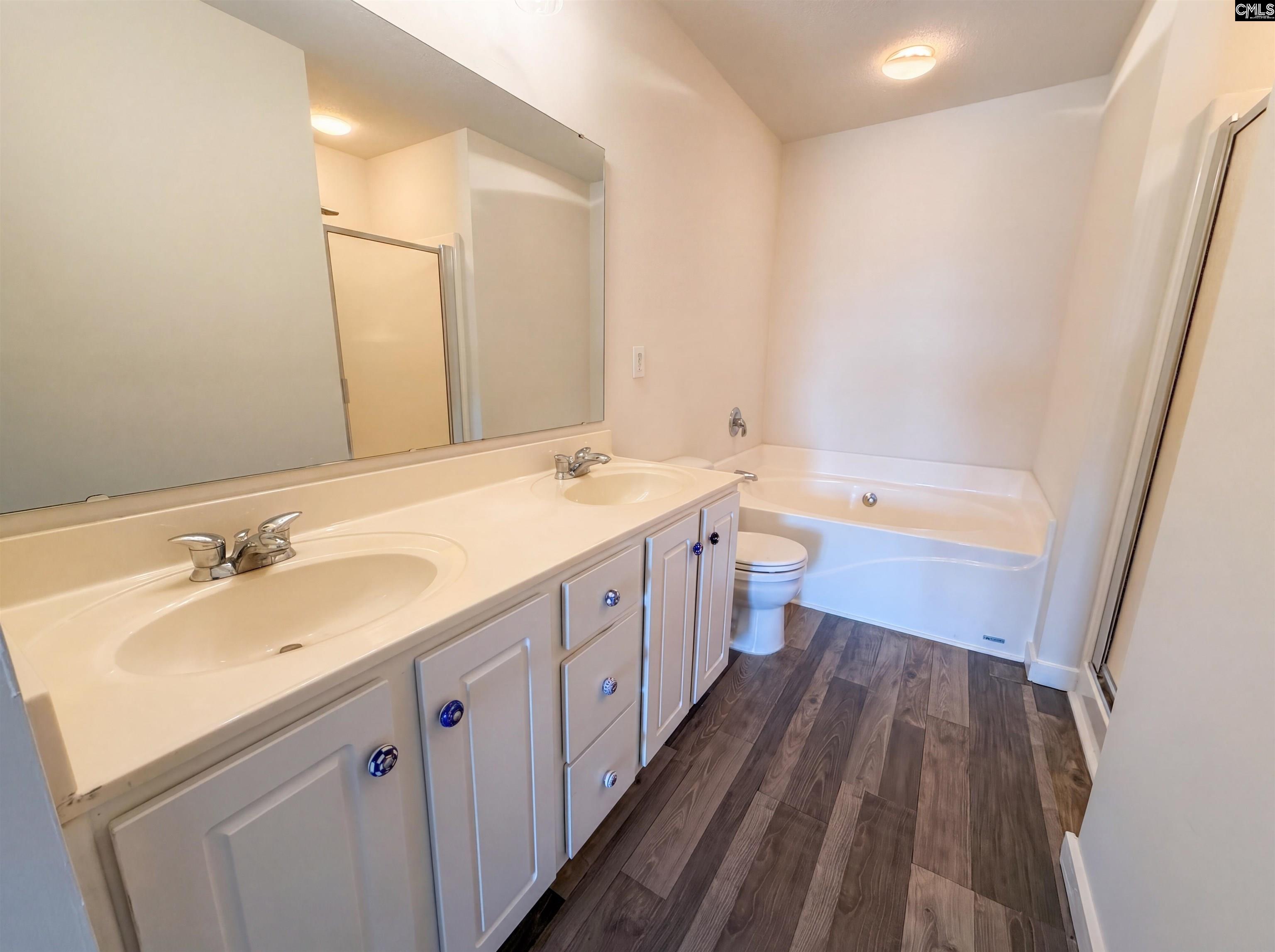 5 Hempstead Place Columbia, SC 29229