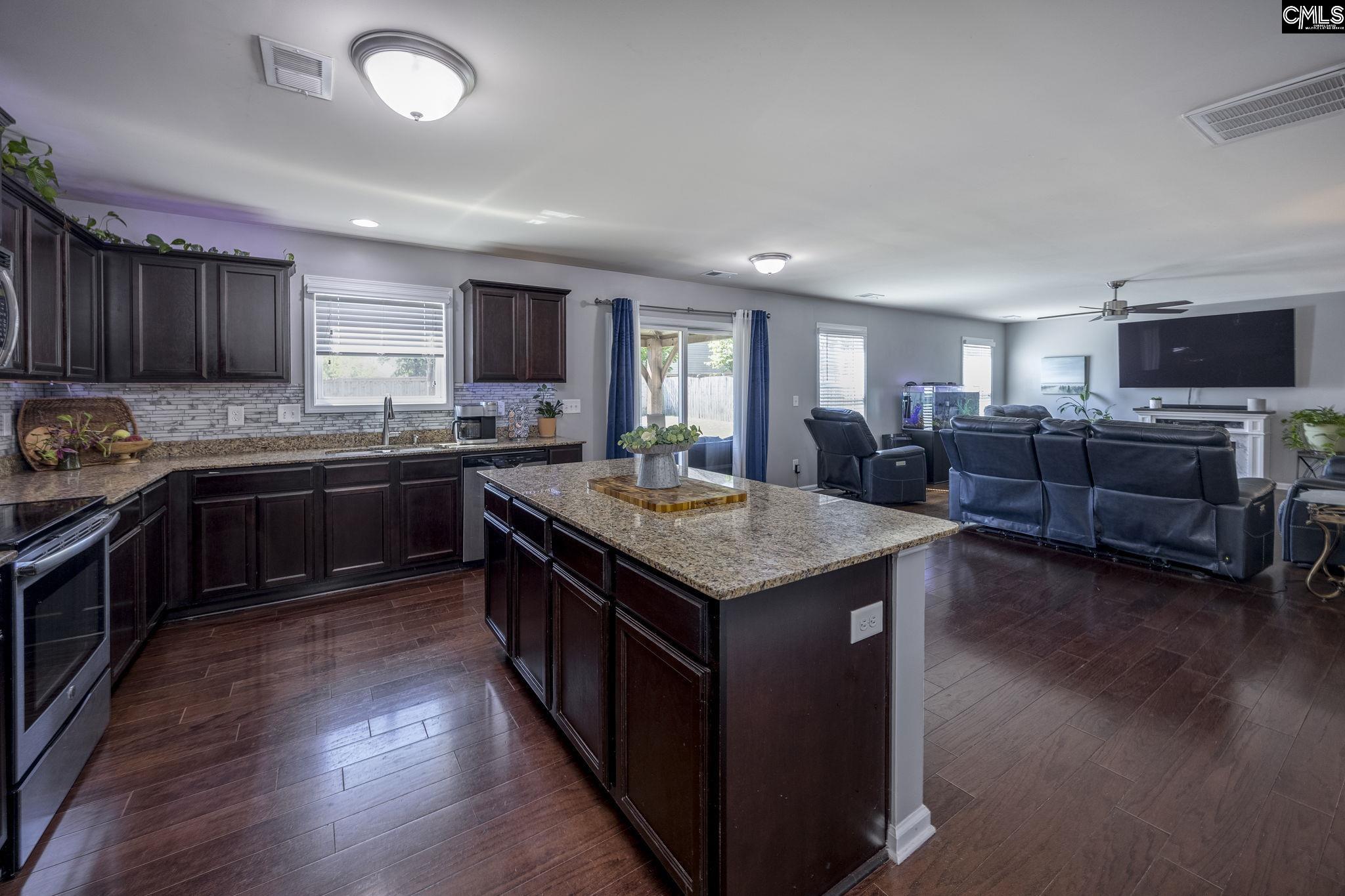 127 Castlefield Drive Lexington, SC 29073