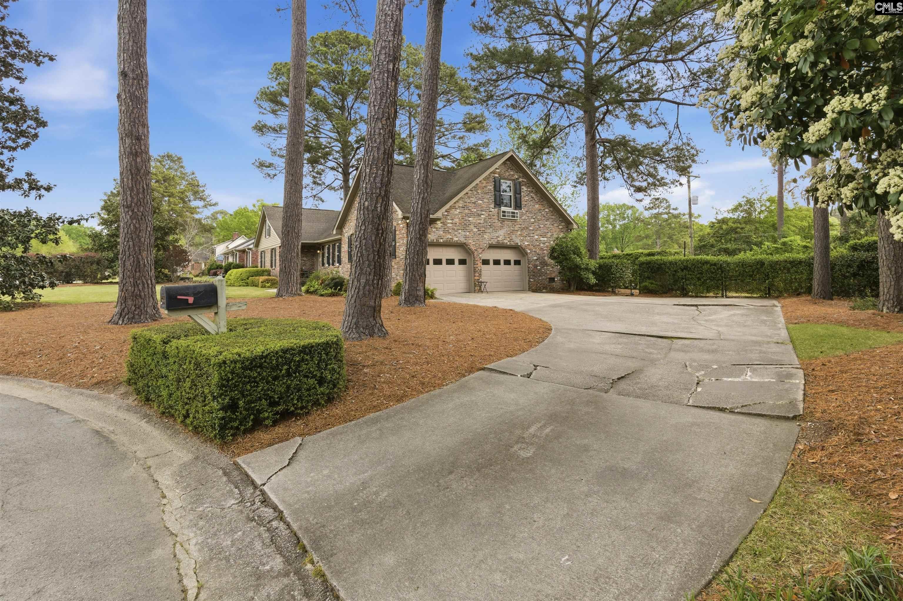 504 Shadowbrook Columbia, SC 29210