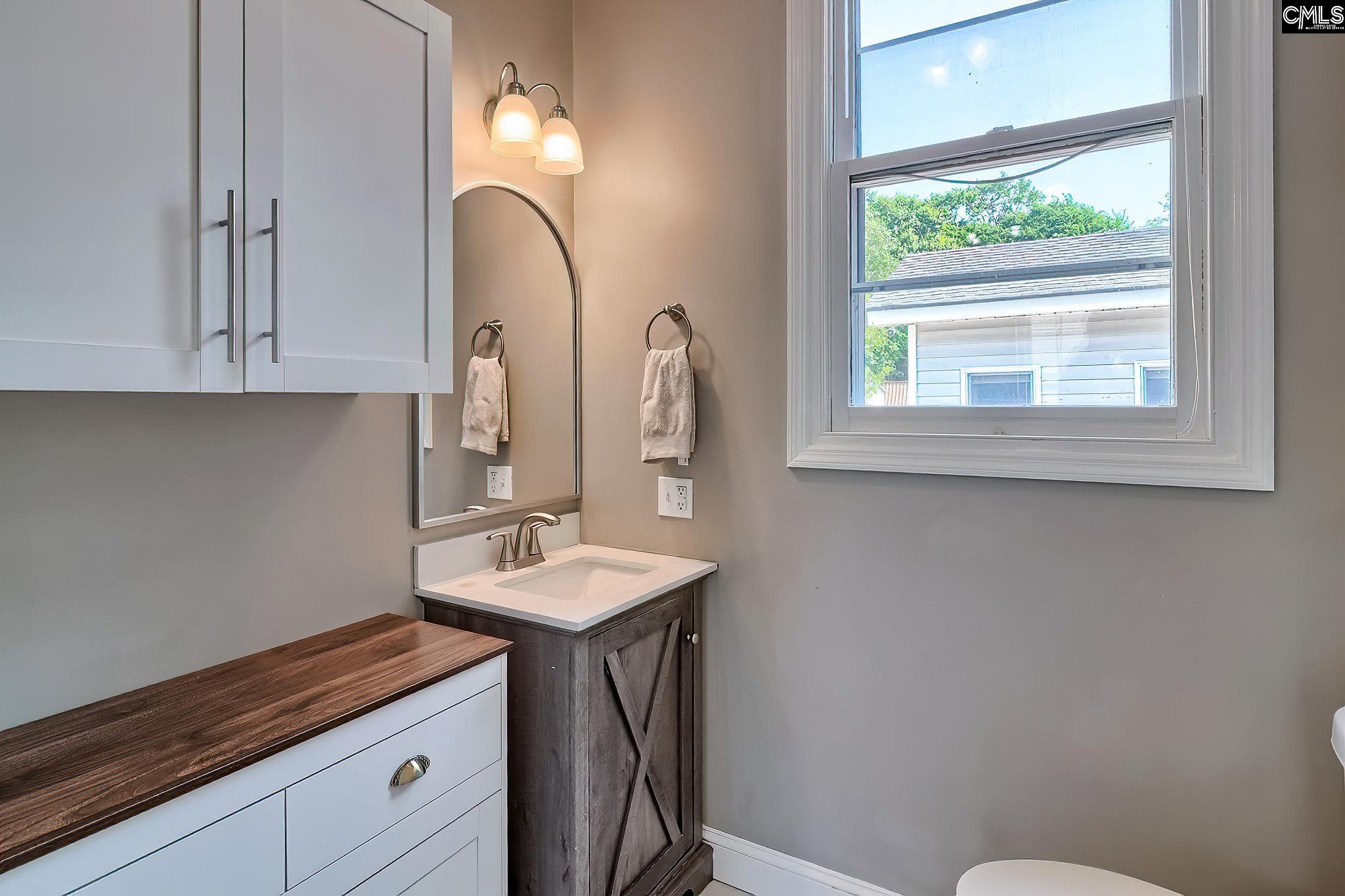 252 Main Street Leesville, SC 29070