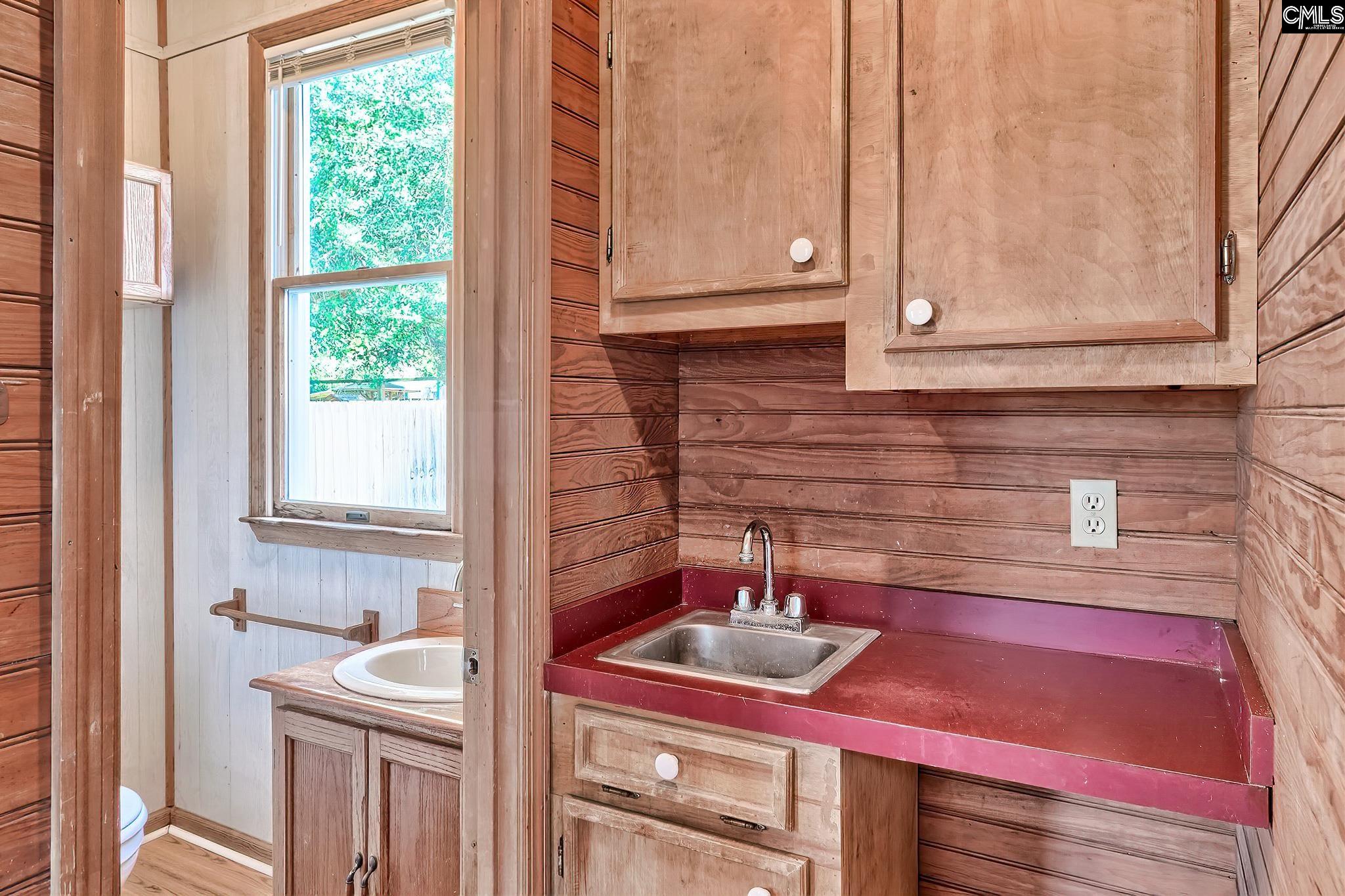 252 Main Street Leesville, SC 29070