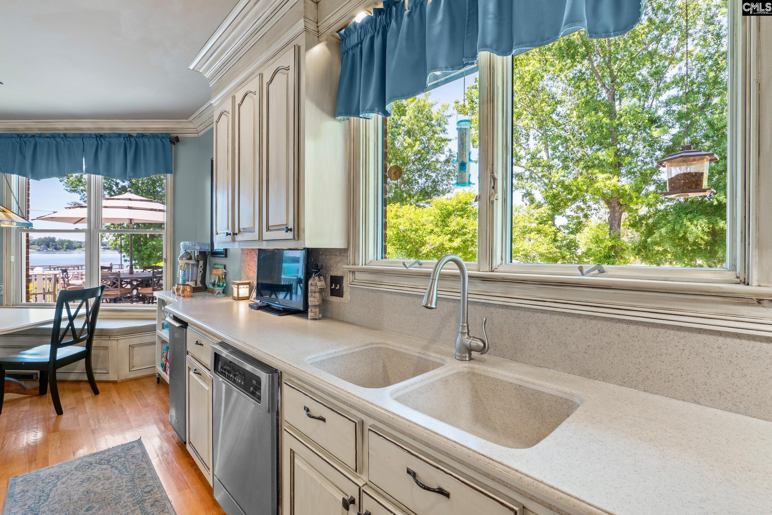 120 Tapp Pointe Chapin, SC 29036