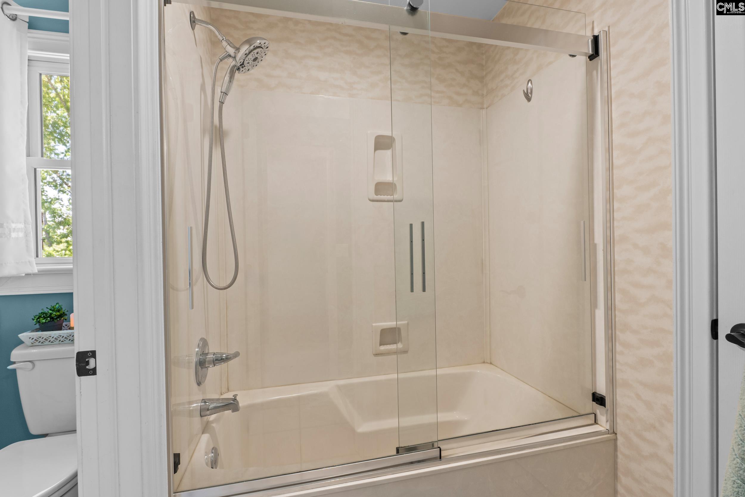 120 Tapp Pointe Chapin, SC 29036