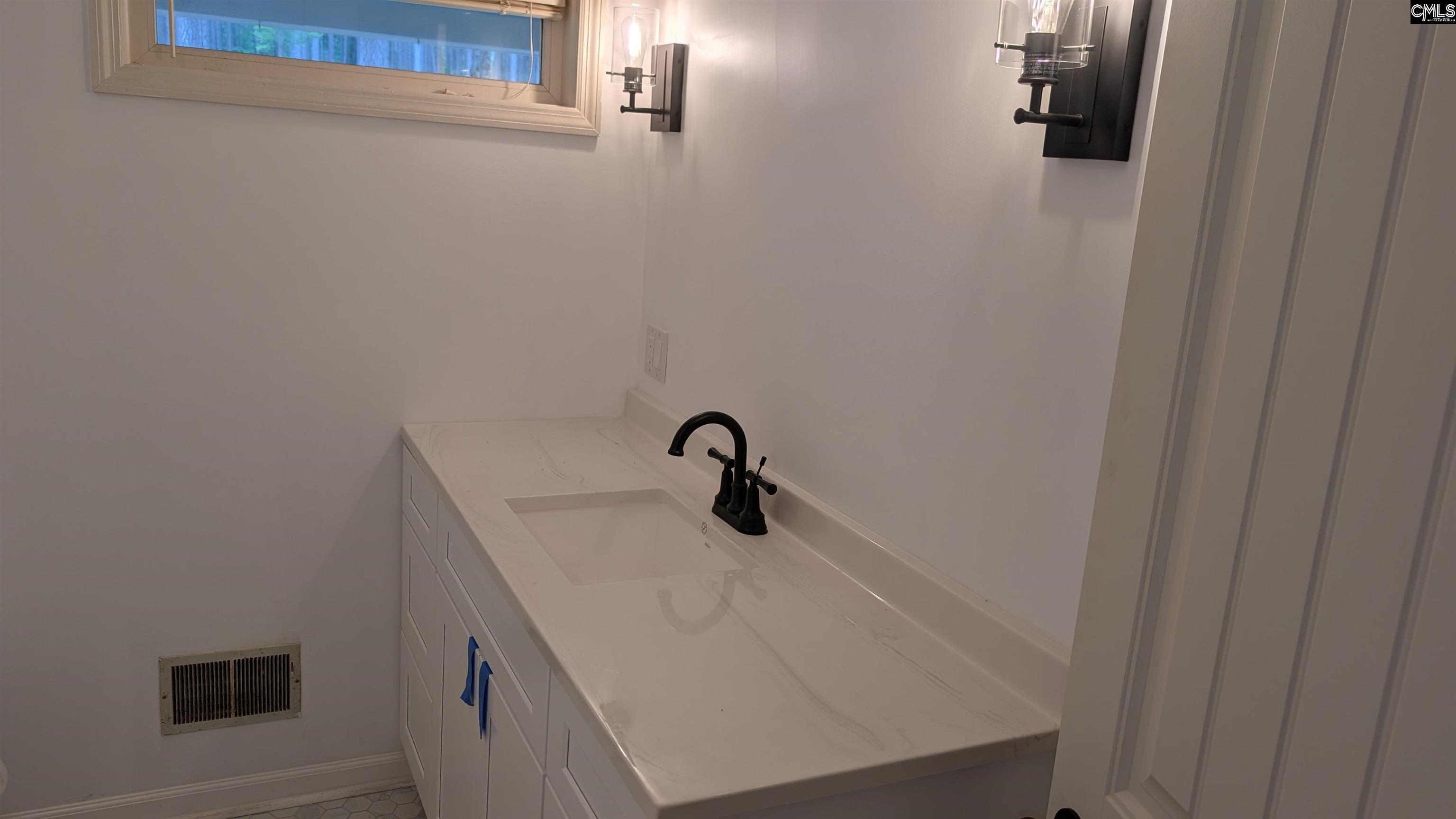 829 Rocky Point Circle Ridgeway, SC 29130-0000