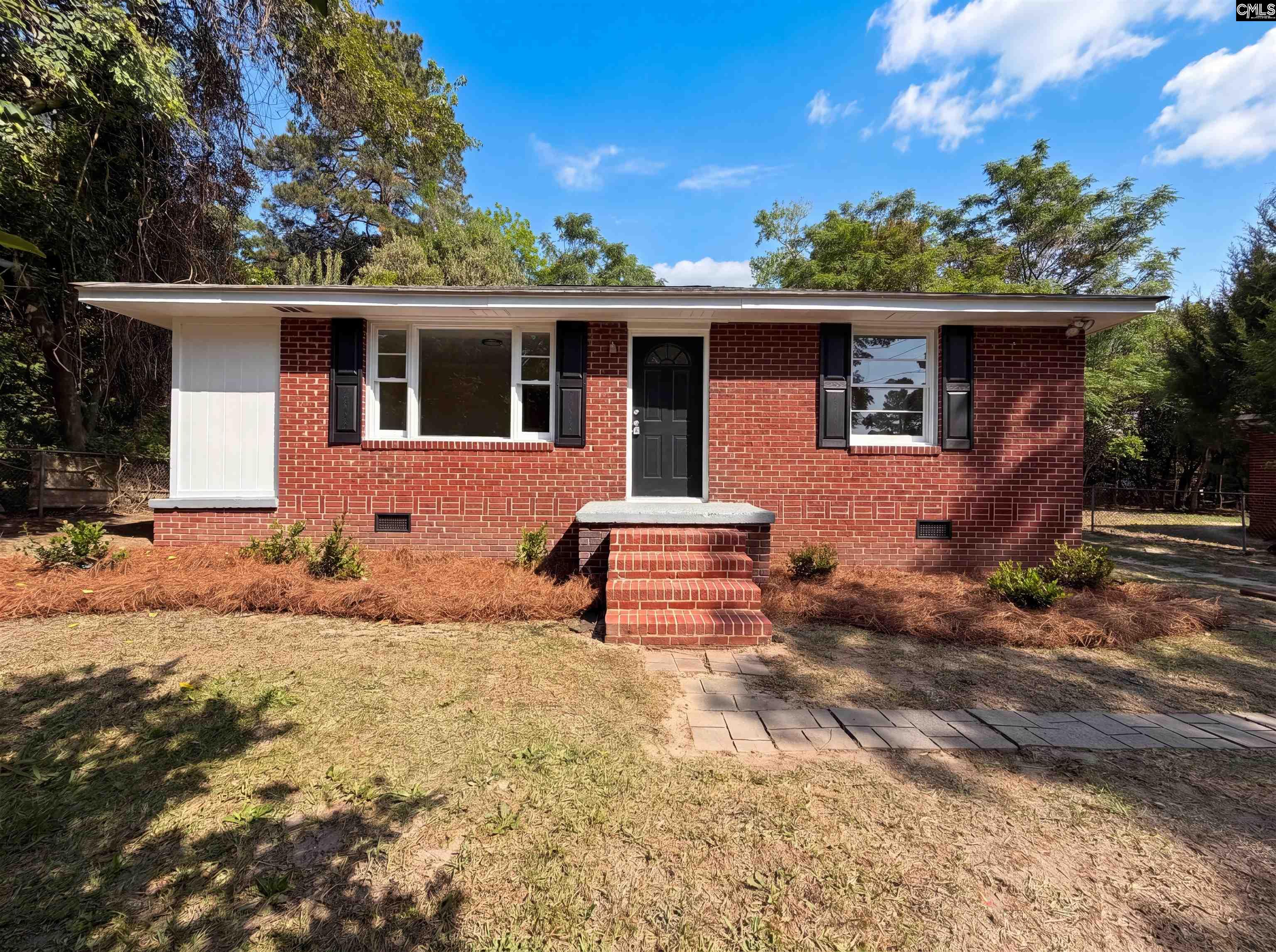 2112 Axson Street Cayce, SC 29033