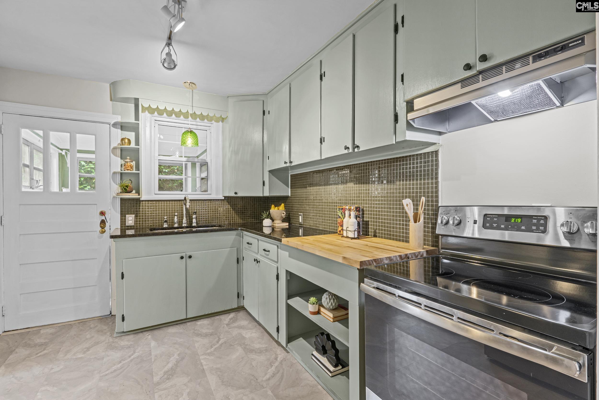 1452 C Avenue West Columbia, SC 29169