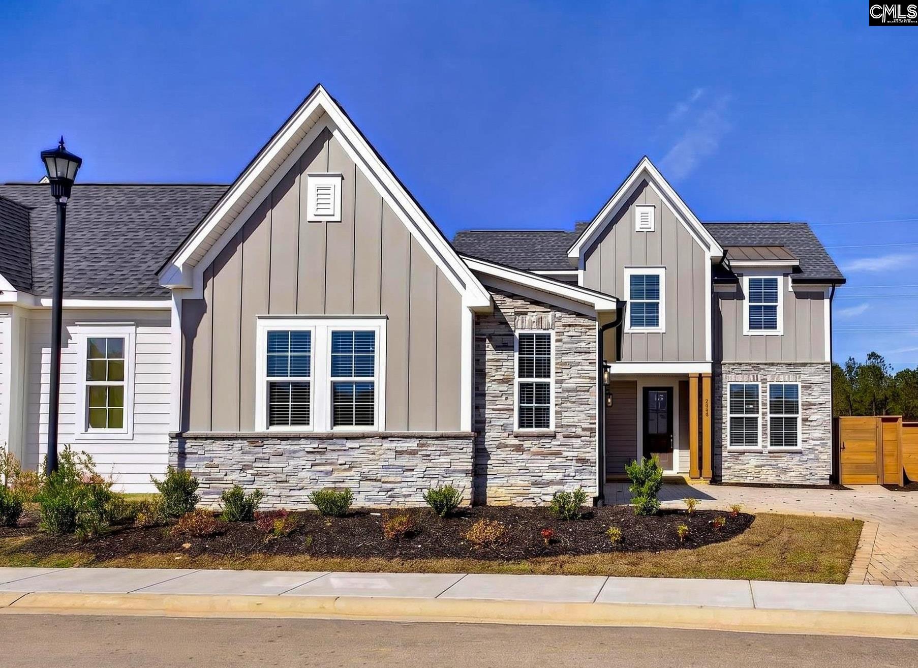 2046 Shallow Bluff Court