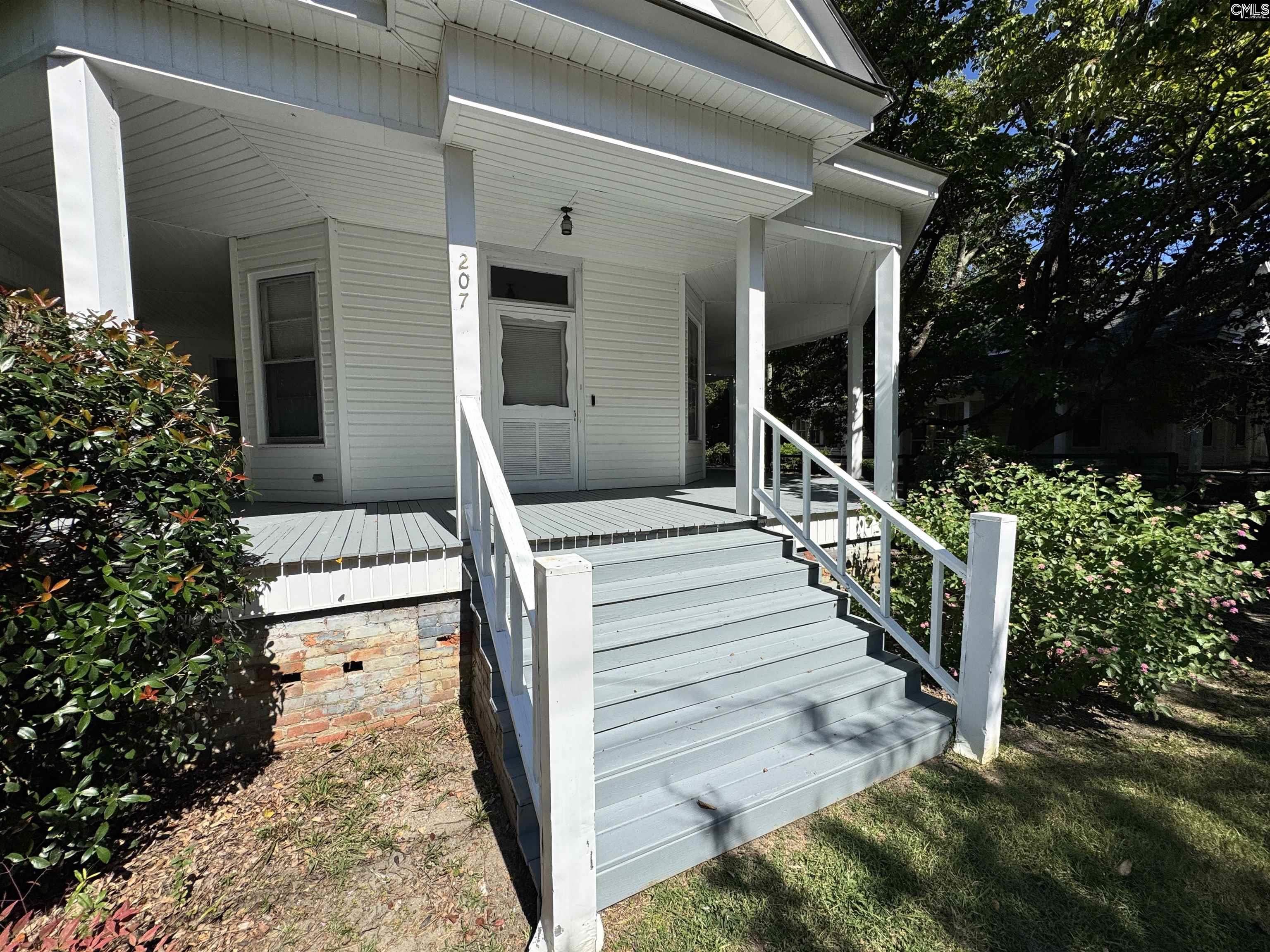 207 N Lee Street Bishopville, SC 29010-0000