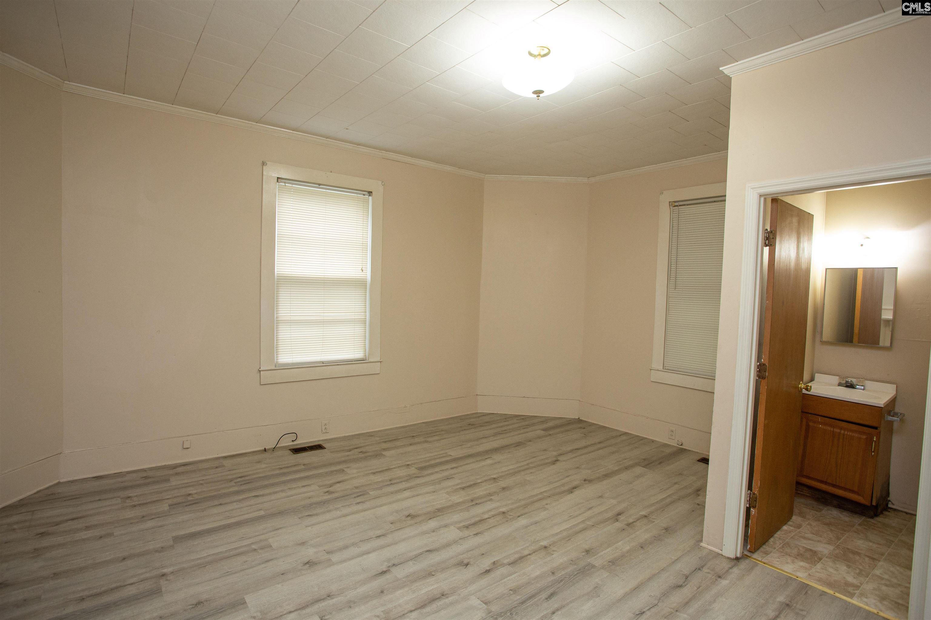 207 N Lee Street Bishopville, SC 29010-0000