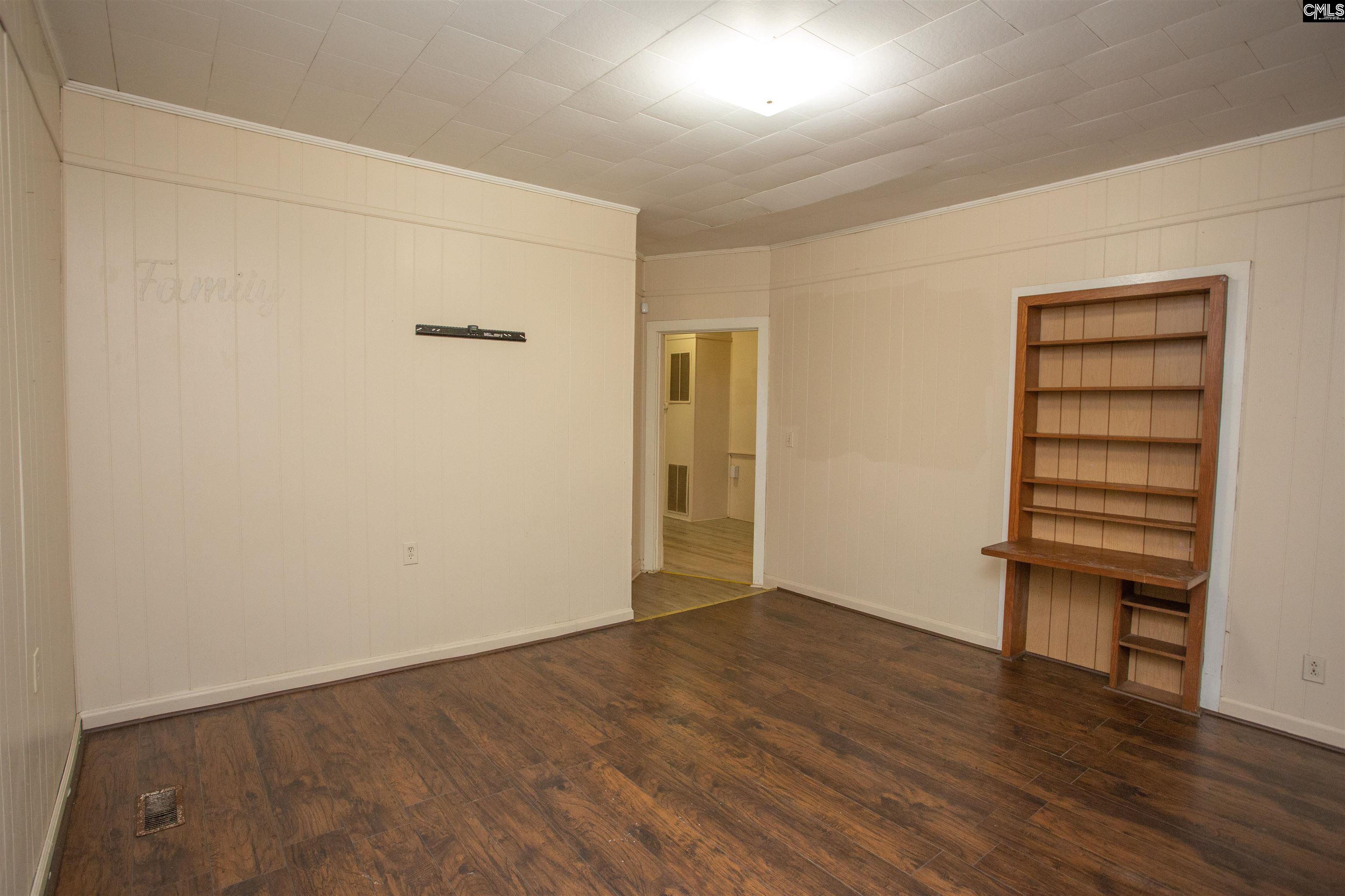 207 N Lee Street Bishopville, SC 29010-0000