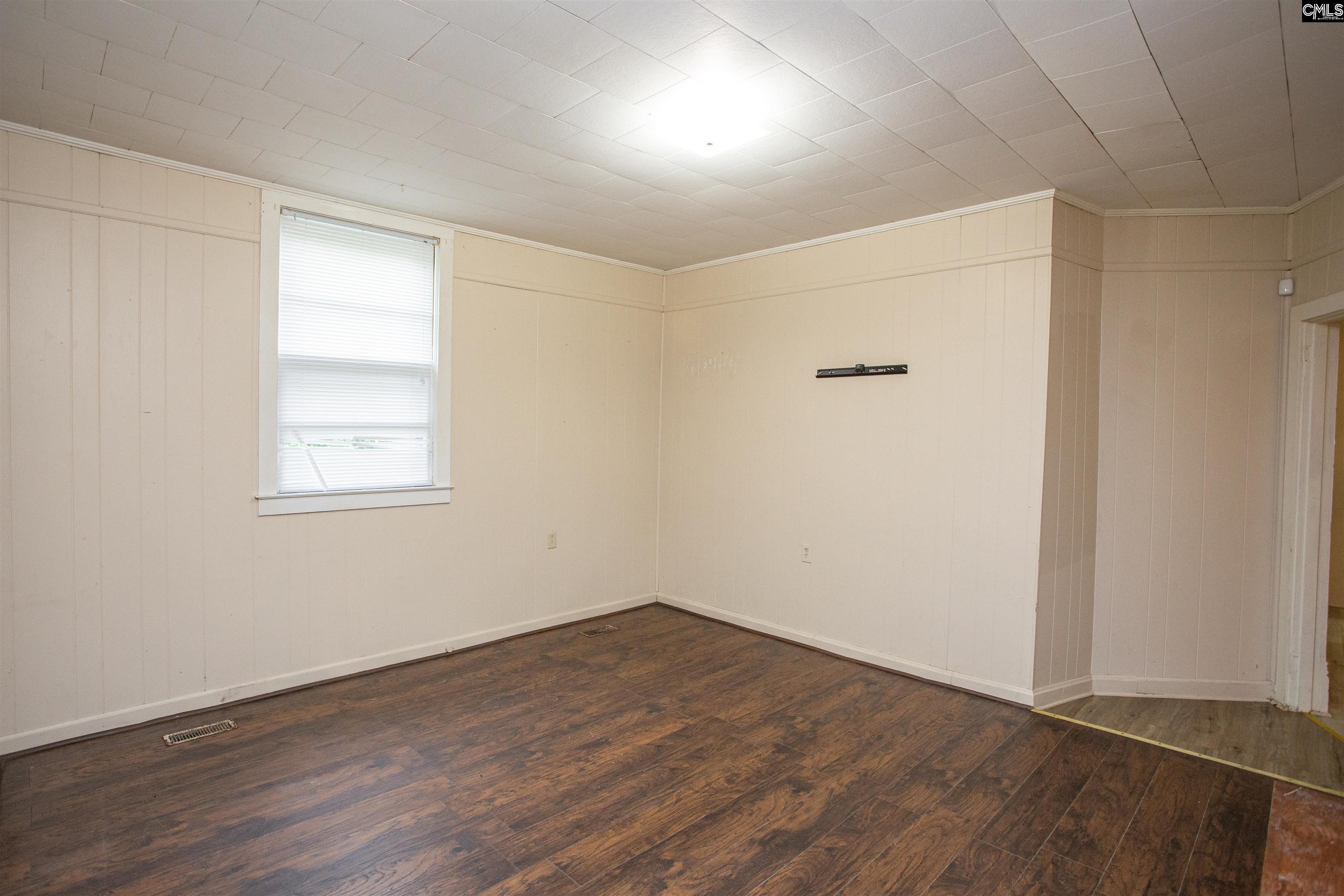 207 N Lee Street Bishopville, SC 29010-0000