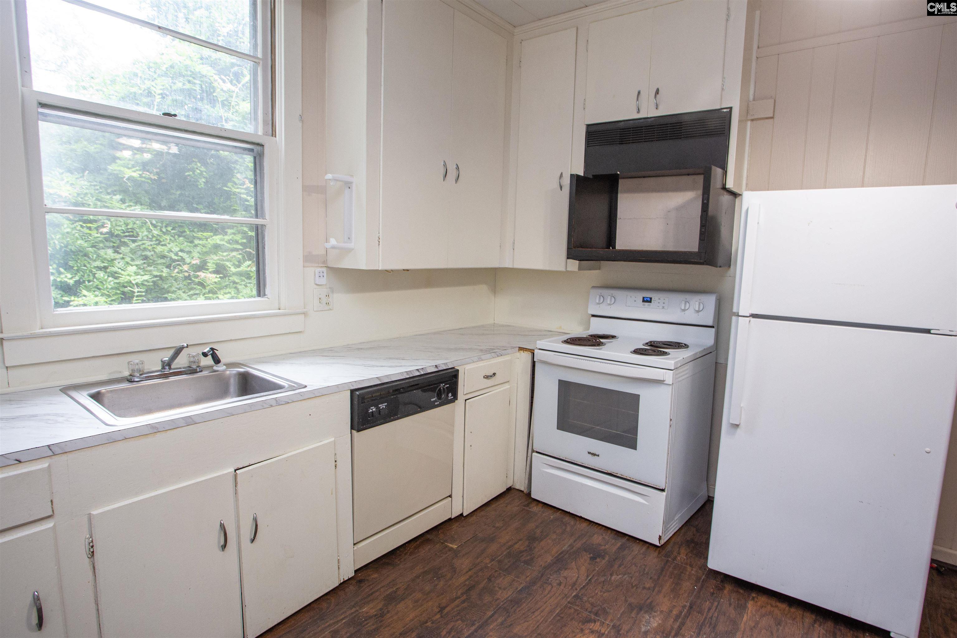 207 N Lee Street Bishopville, SC 29010-0000