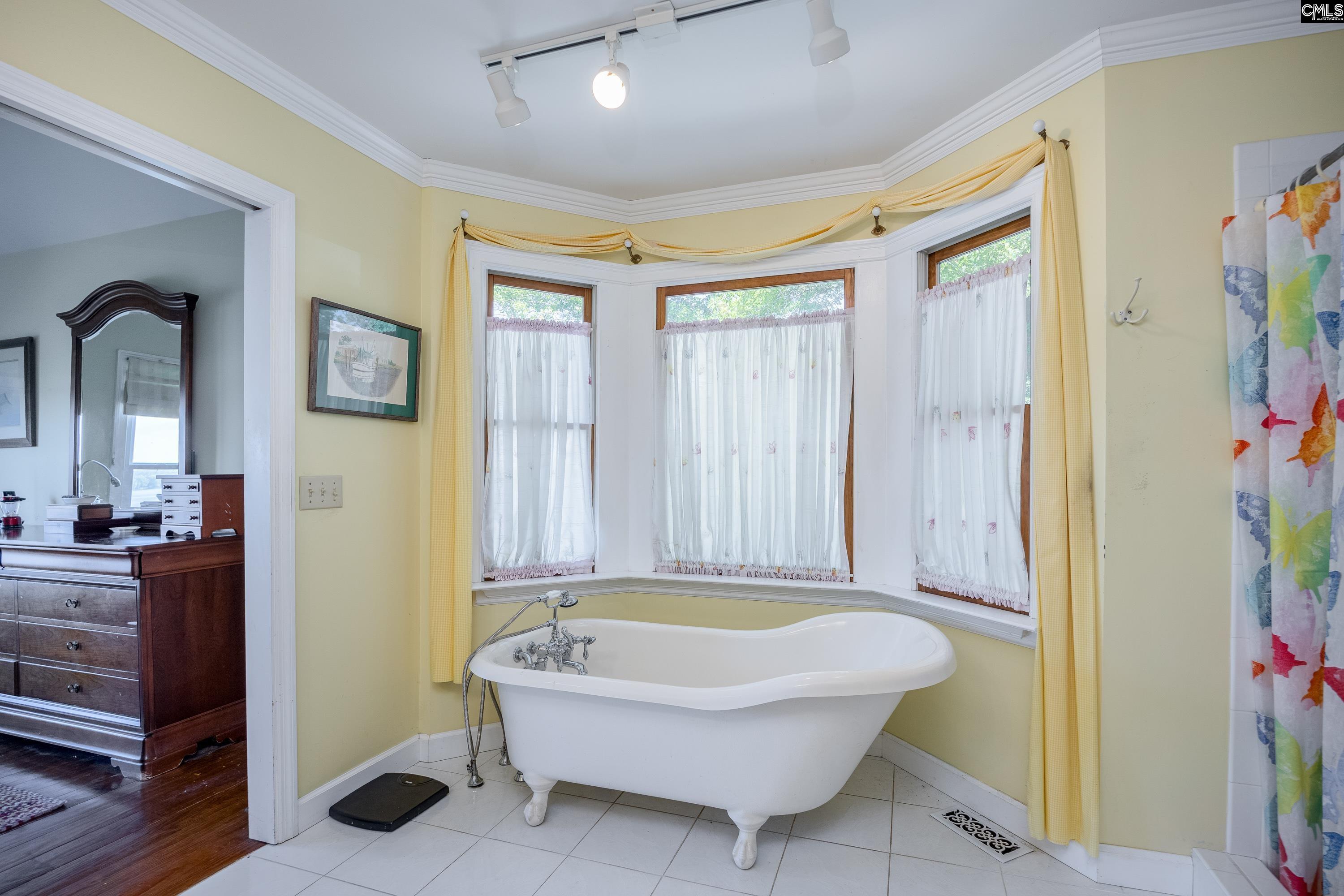 2577 Harbor View Road Camden, SC 29020