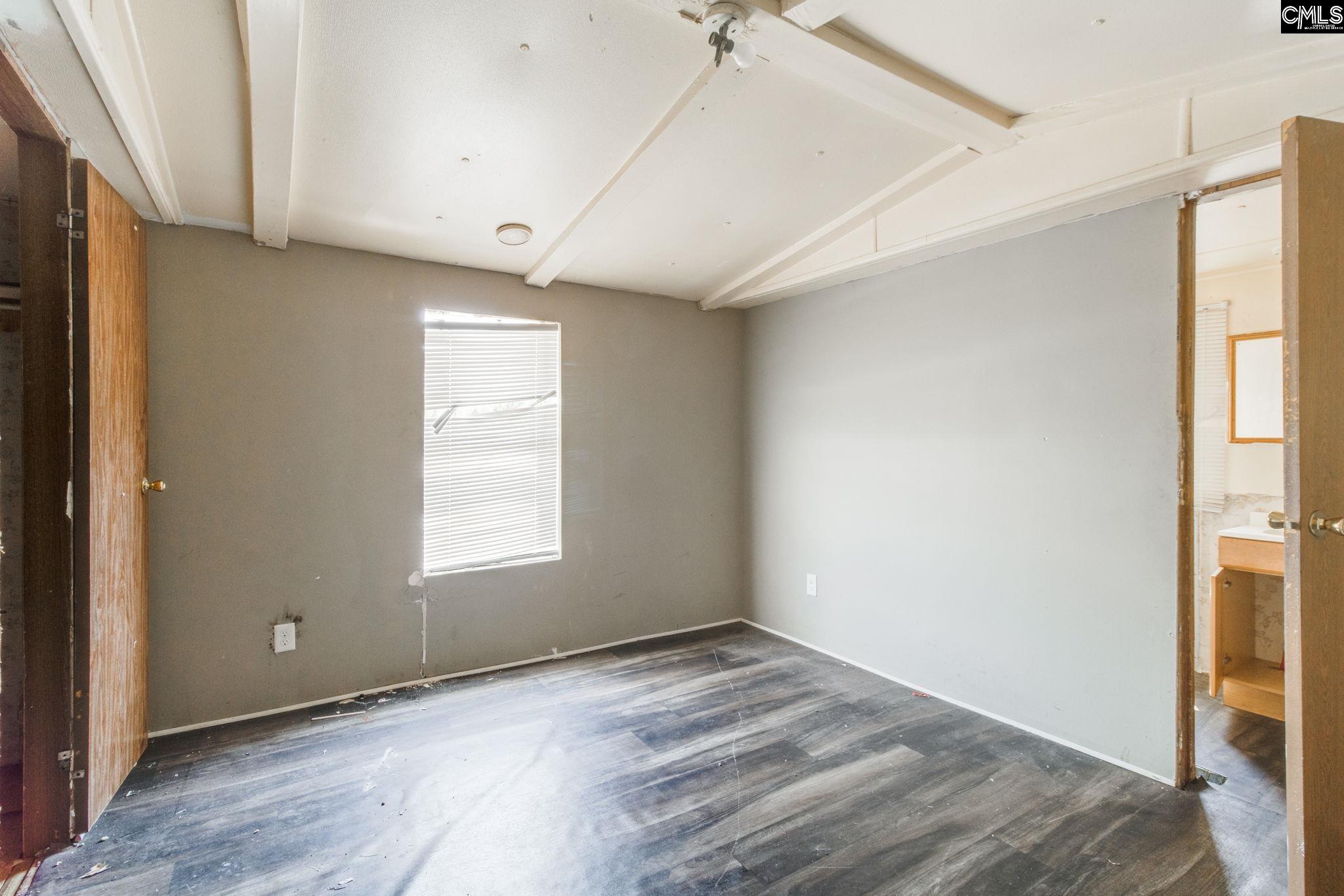 267 Bell Road Mayesville, SC 29104