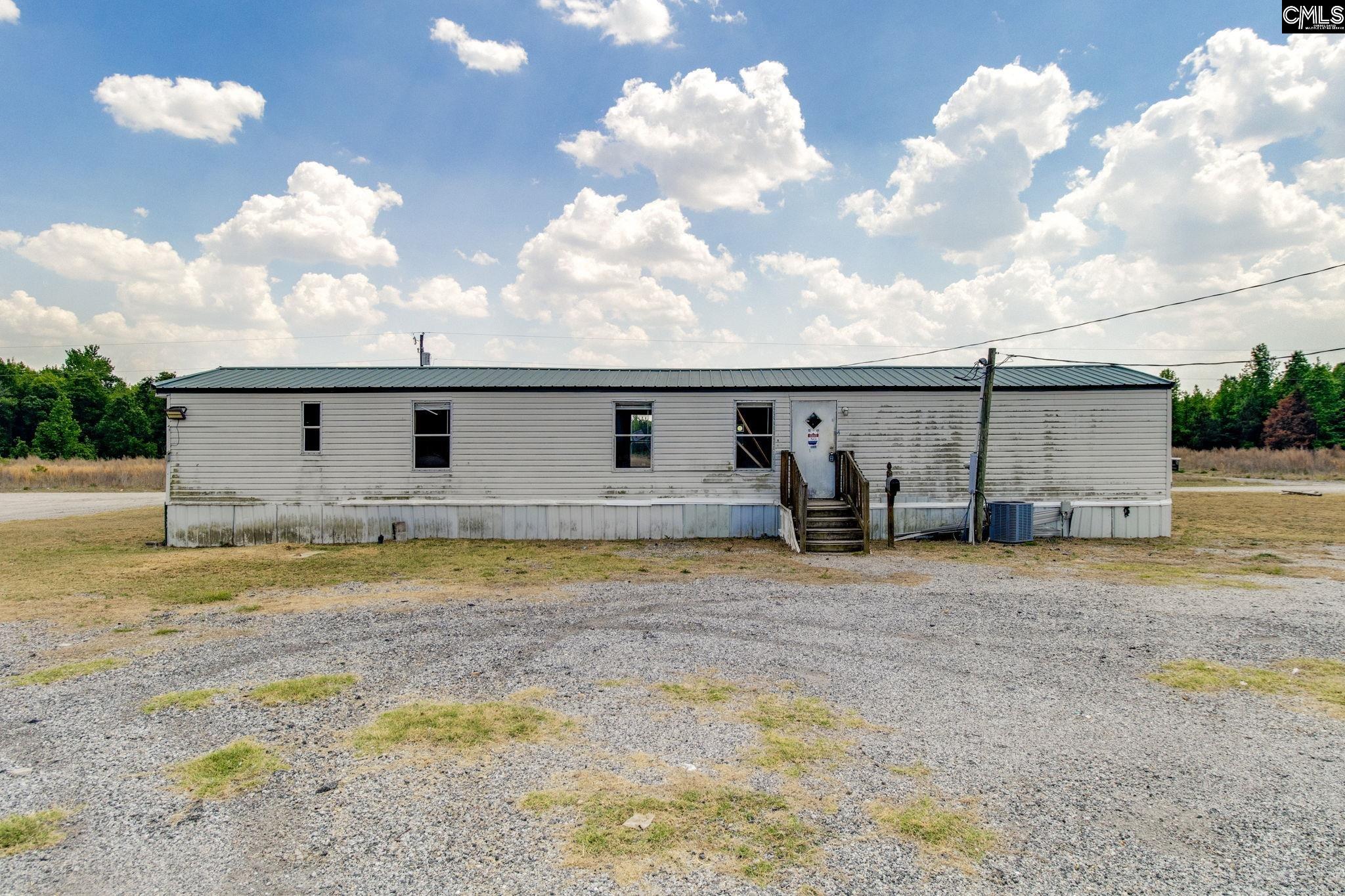 267 Bell Road Mayesville, SC 29104