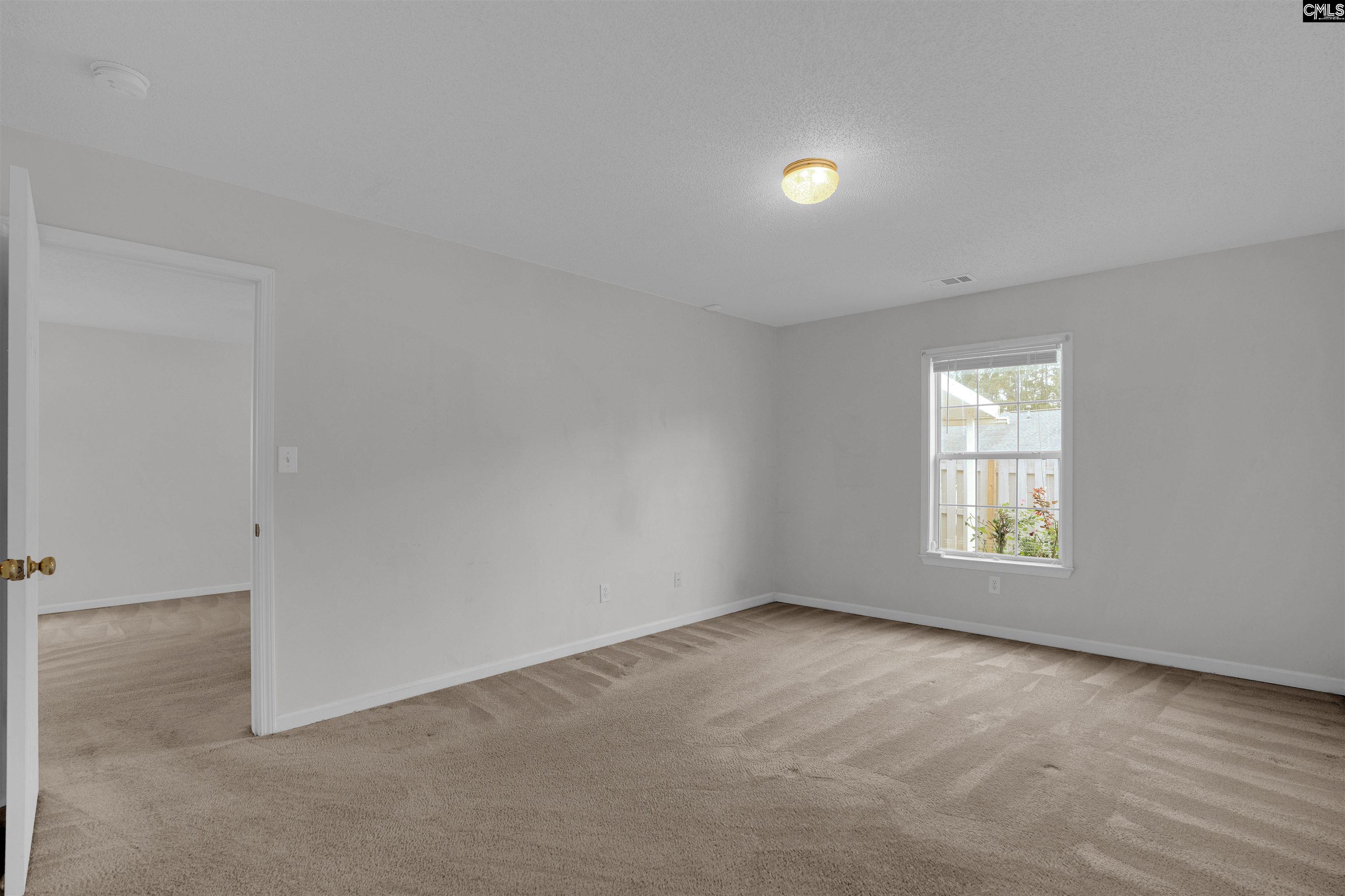 29 Hampton Oaks Place Columbia, SC 29212-3559