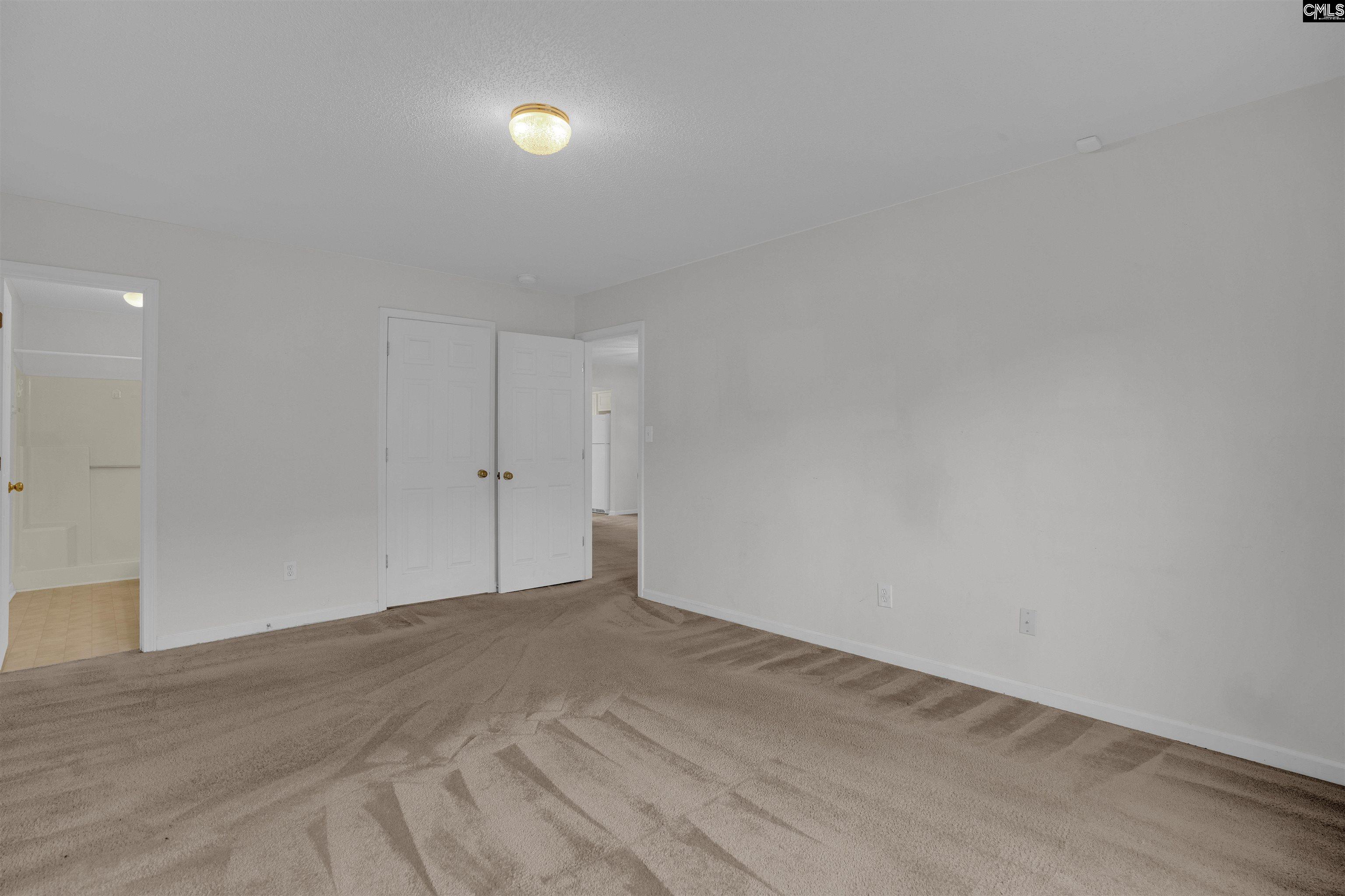 29 Hampton Oaks Place Columbia, SC 29212-3559
