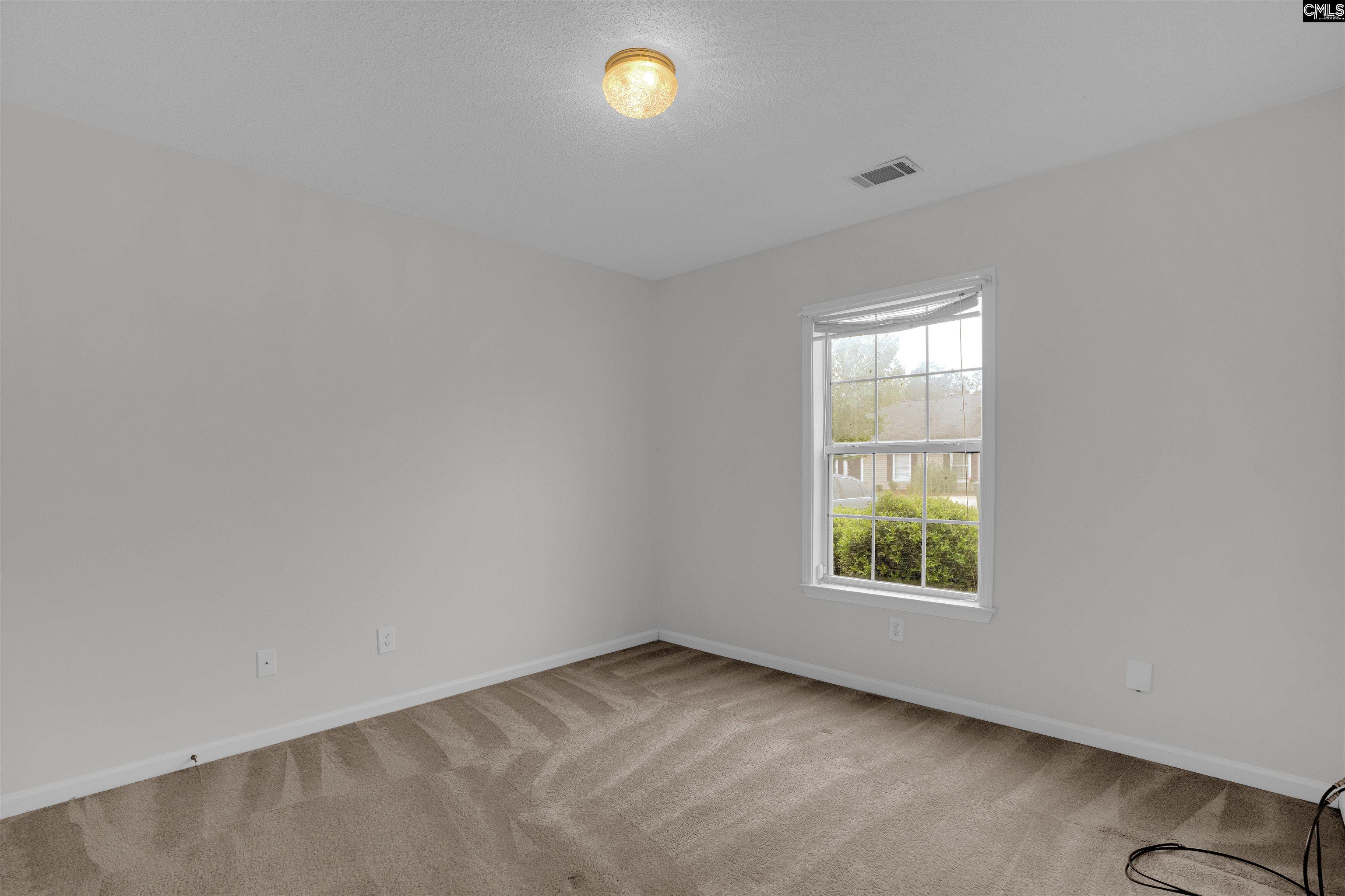 29 Hampton Oaks Place Columbia, SC 29212-3559