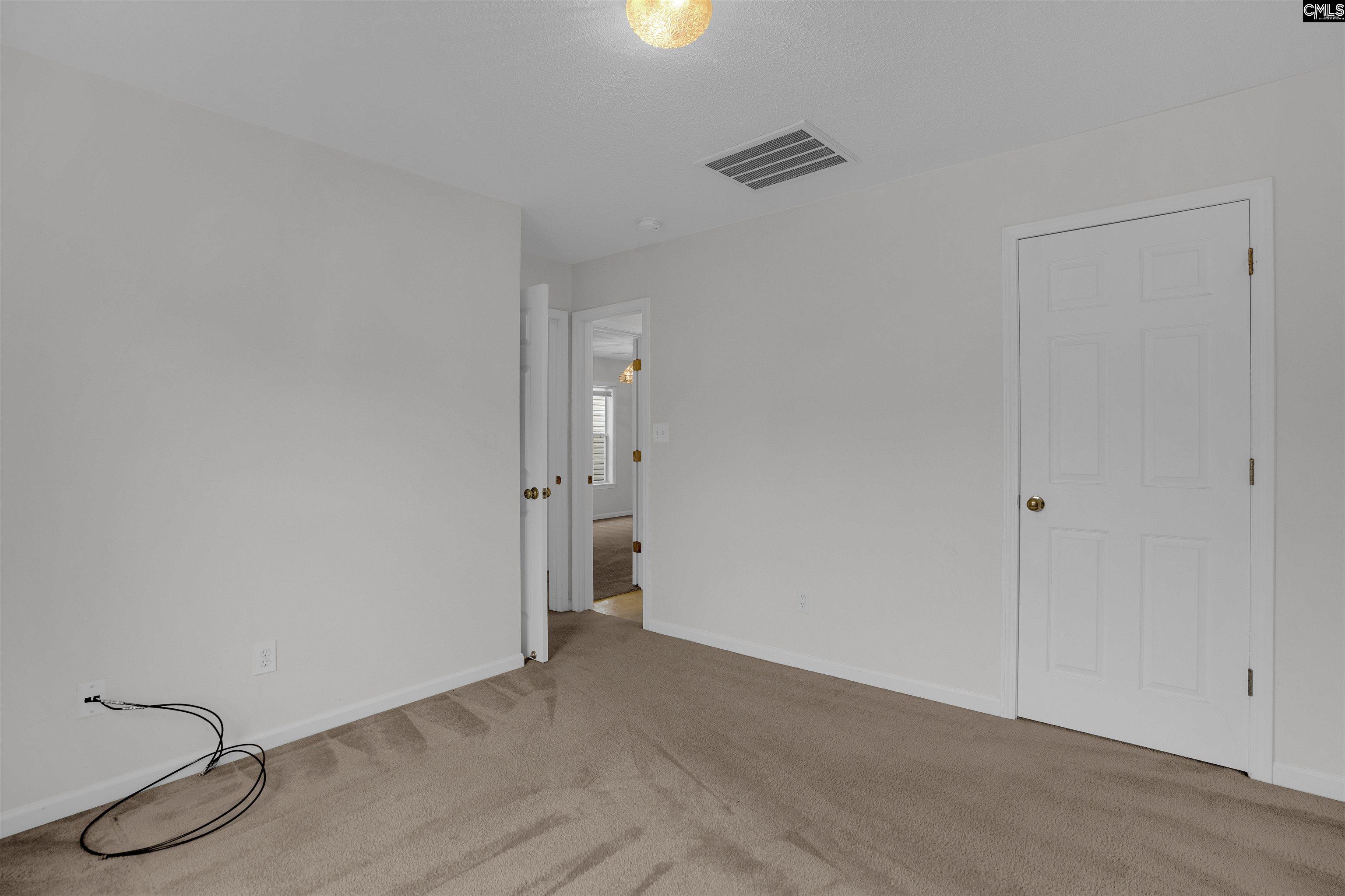 29 Hampton Oaks Place Columbia, SC 29212-3559
