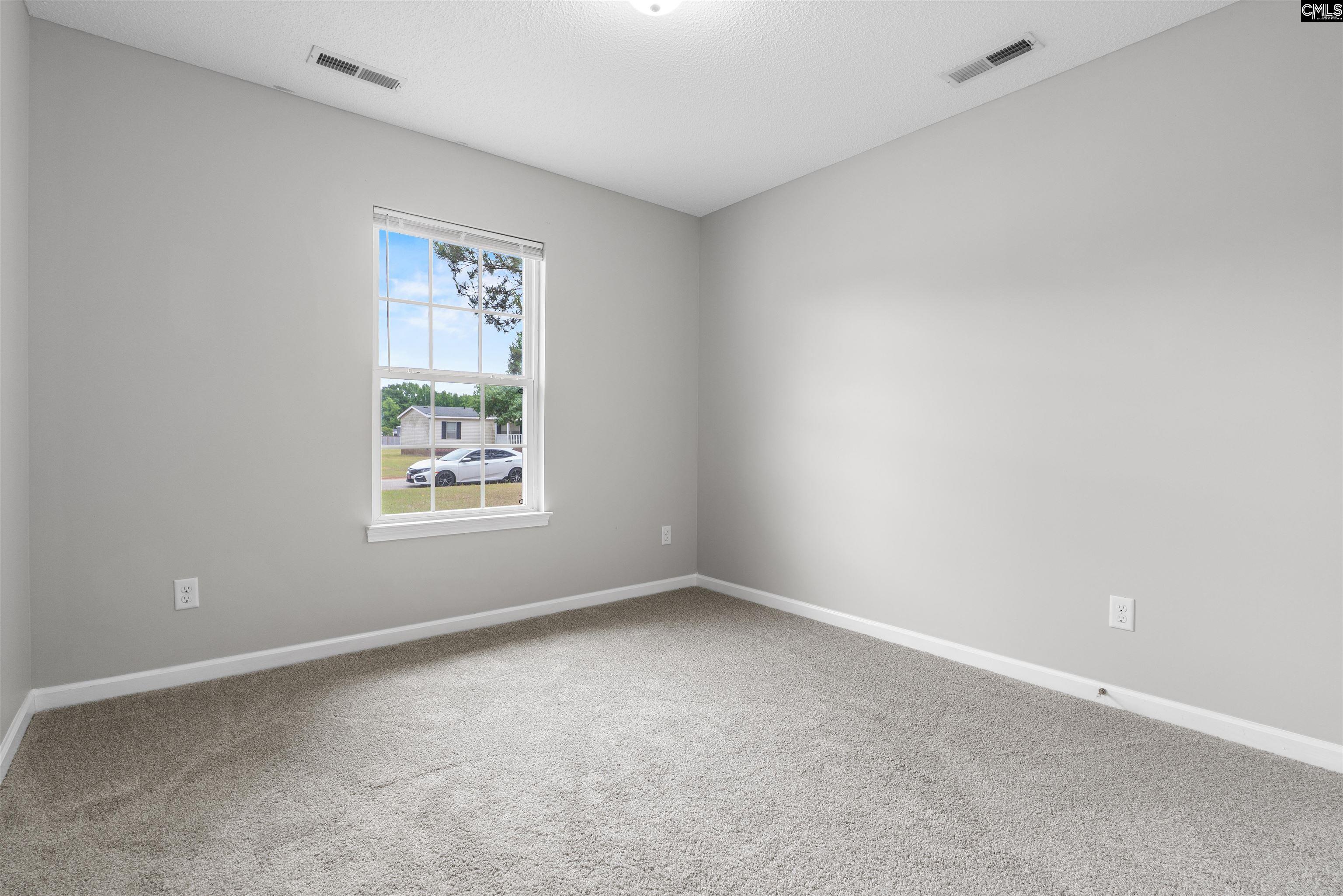 3795 Delaware Drive Dalzell, SC 29040