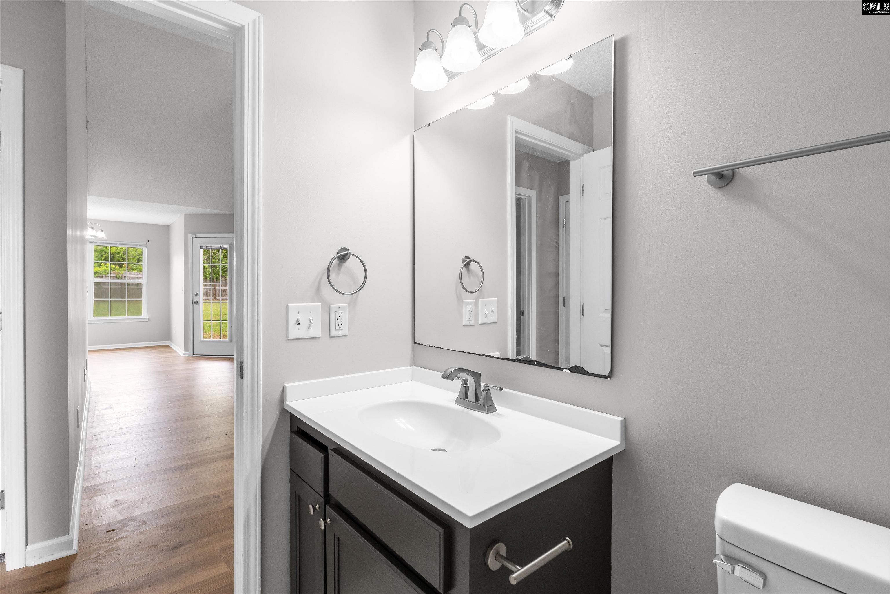 3795 Delaware Drive Dalzell, SC 29040
