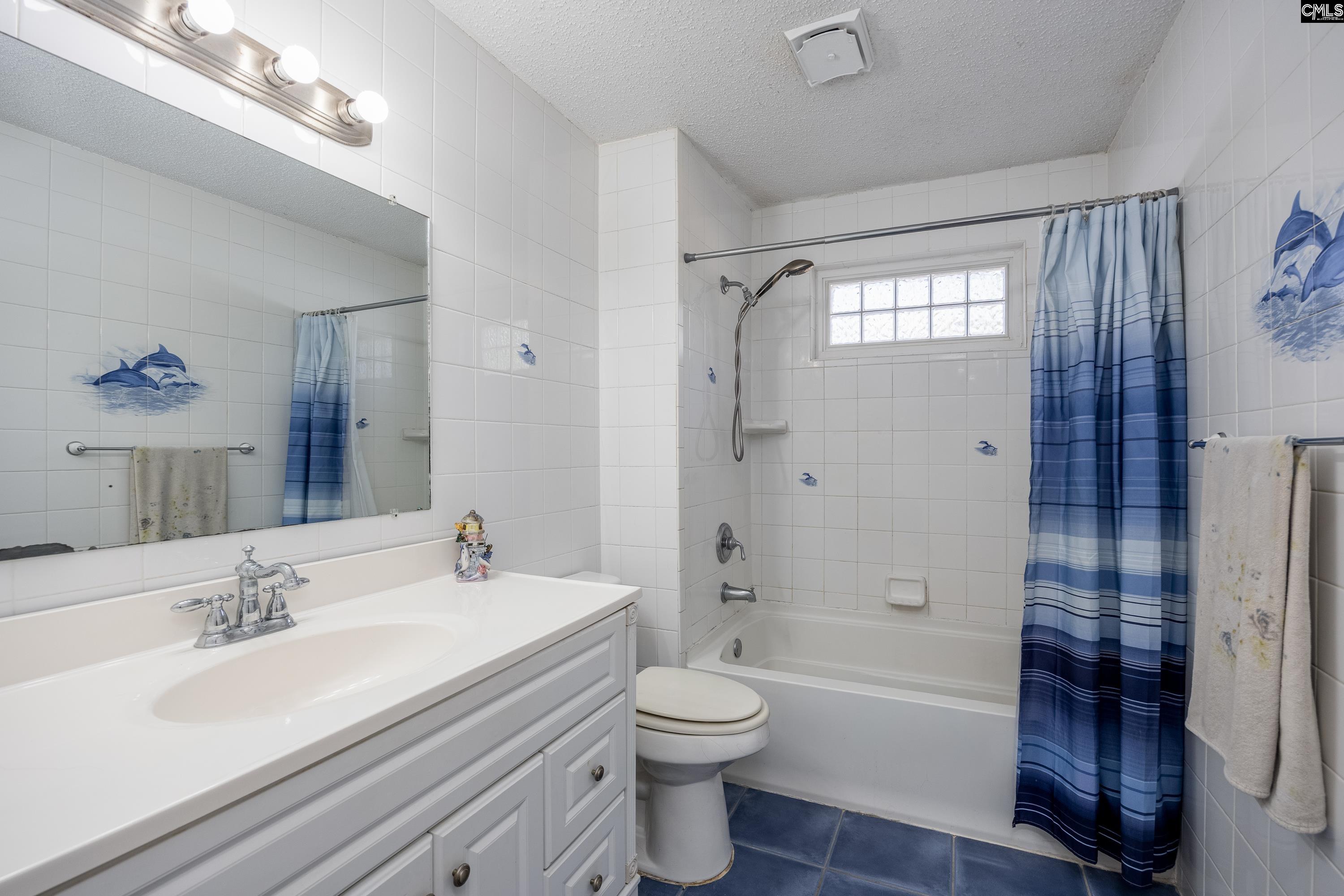 540 Lakeshore Drive Chapin, SC 29036