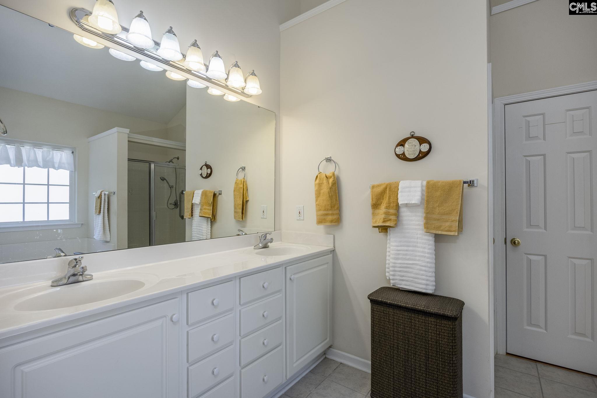 124 Cobblers Glen Court Lexington, SC 29072