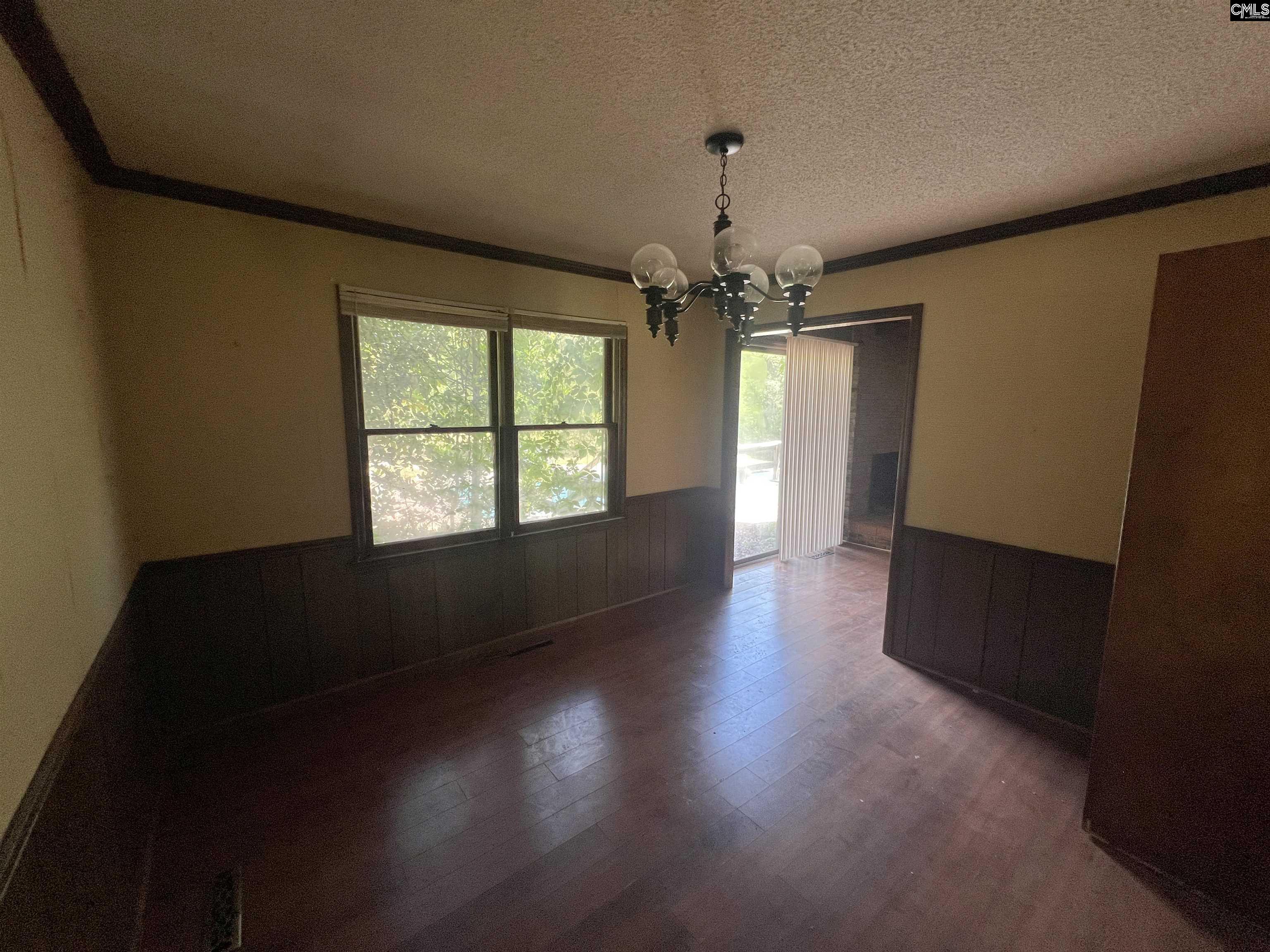 554 Woodland Road Silverstreet, SC 29145