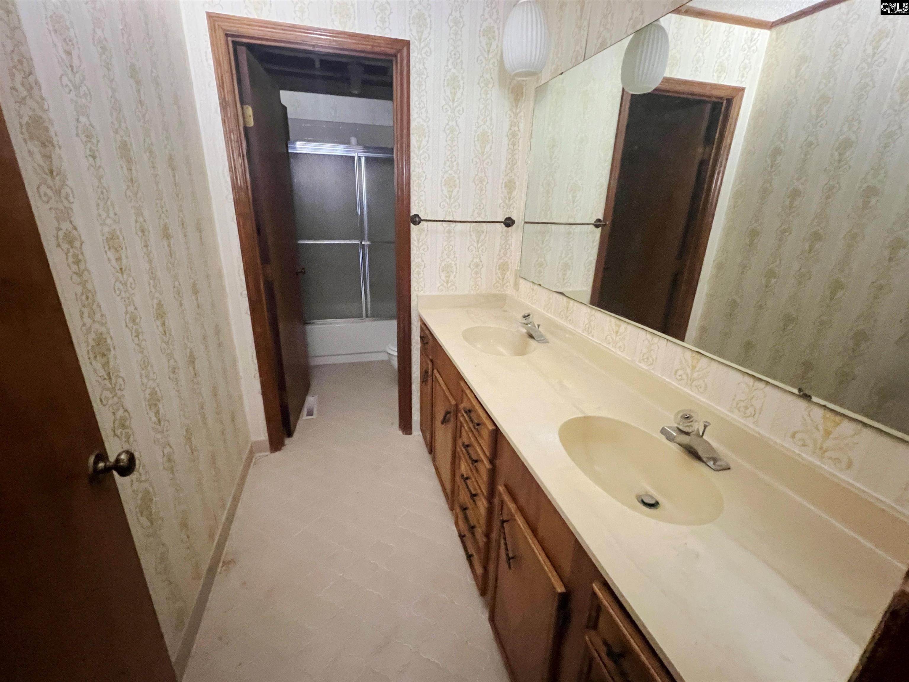 554 Woodland Road Silverstreet, SC 29145