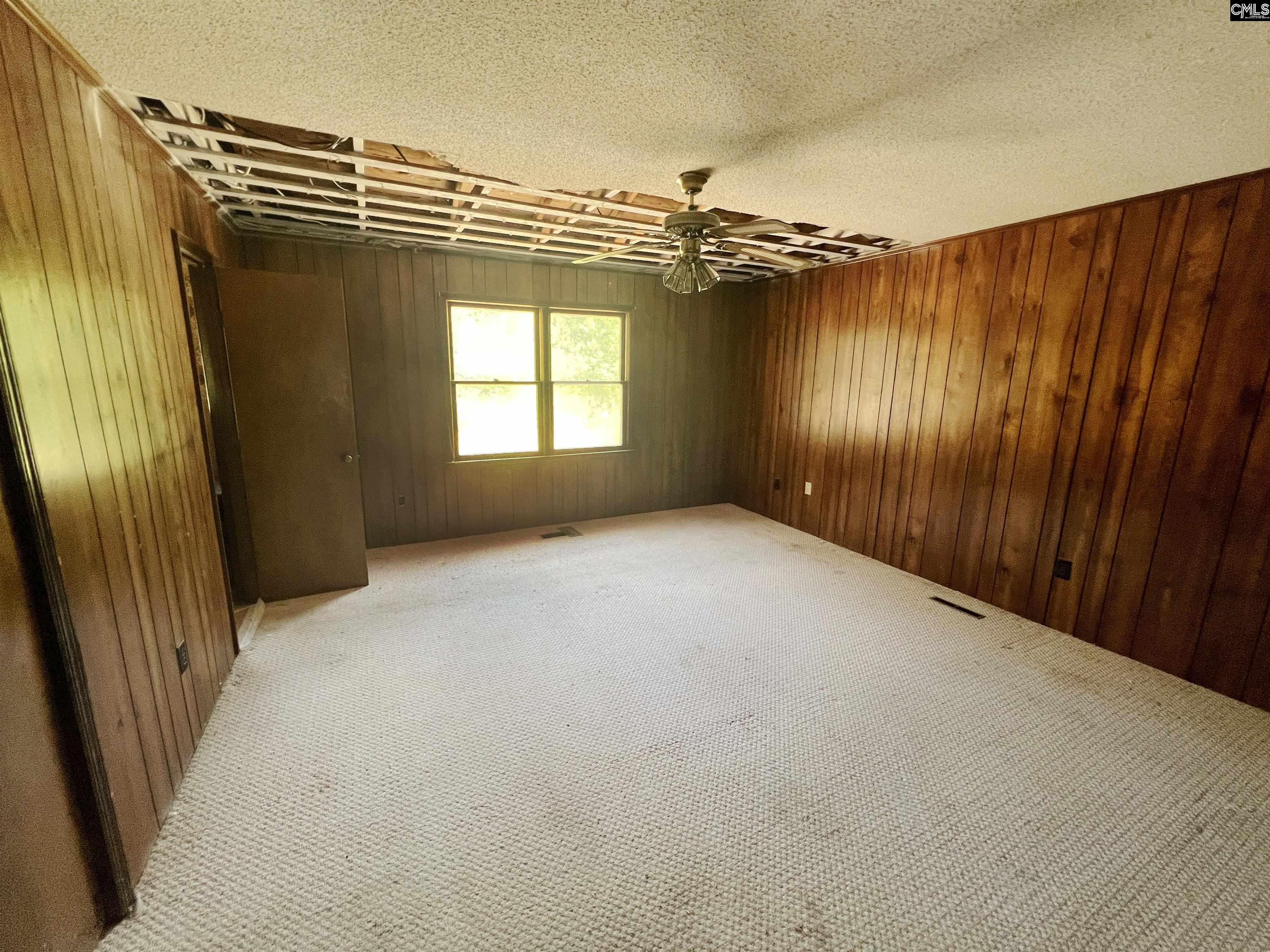 554 Woodland Road Silverstreet, SC 29145