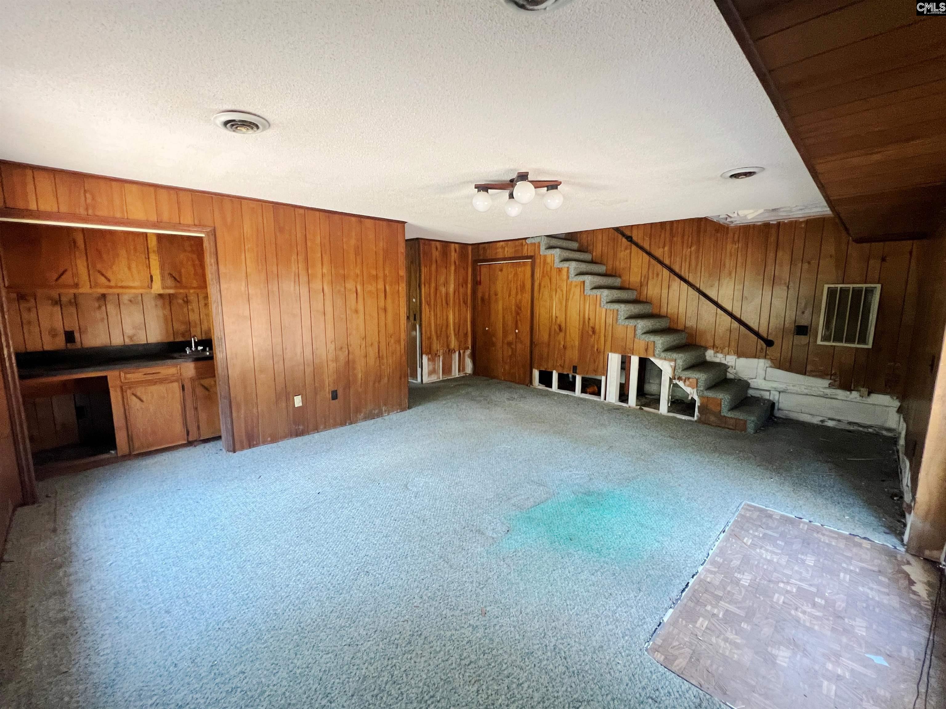 554 Woodland Road Silverstreet, SC 29145