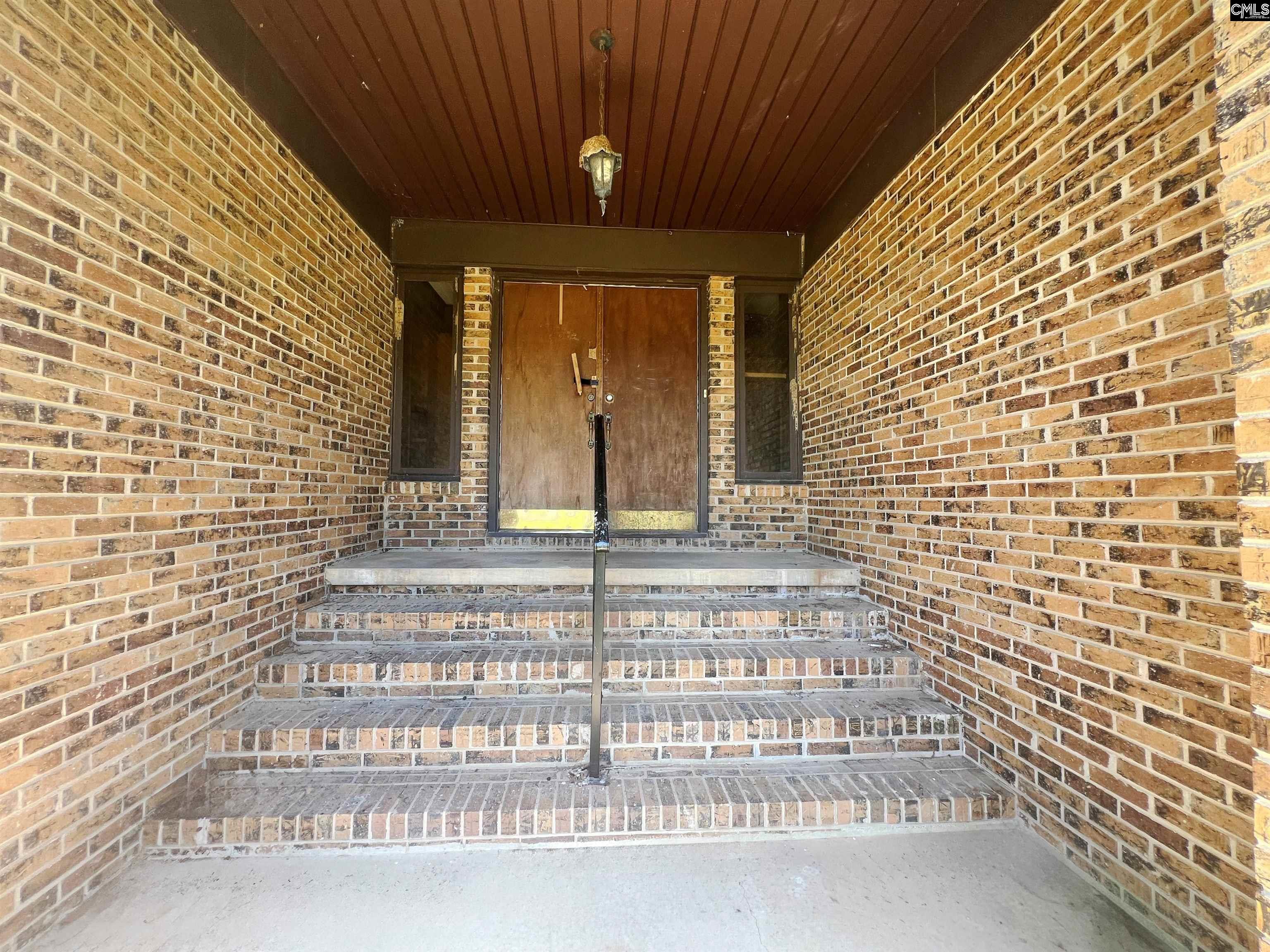 554 Woodland Road Silverstreet, SC 29145