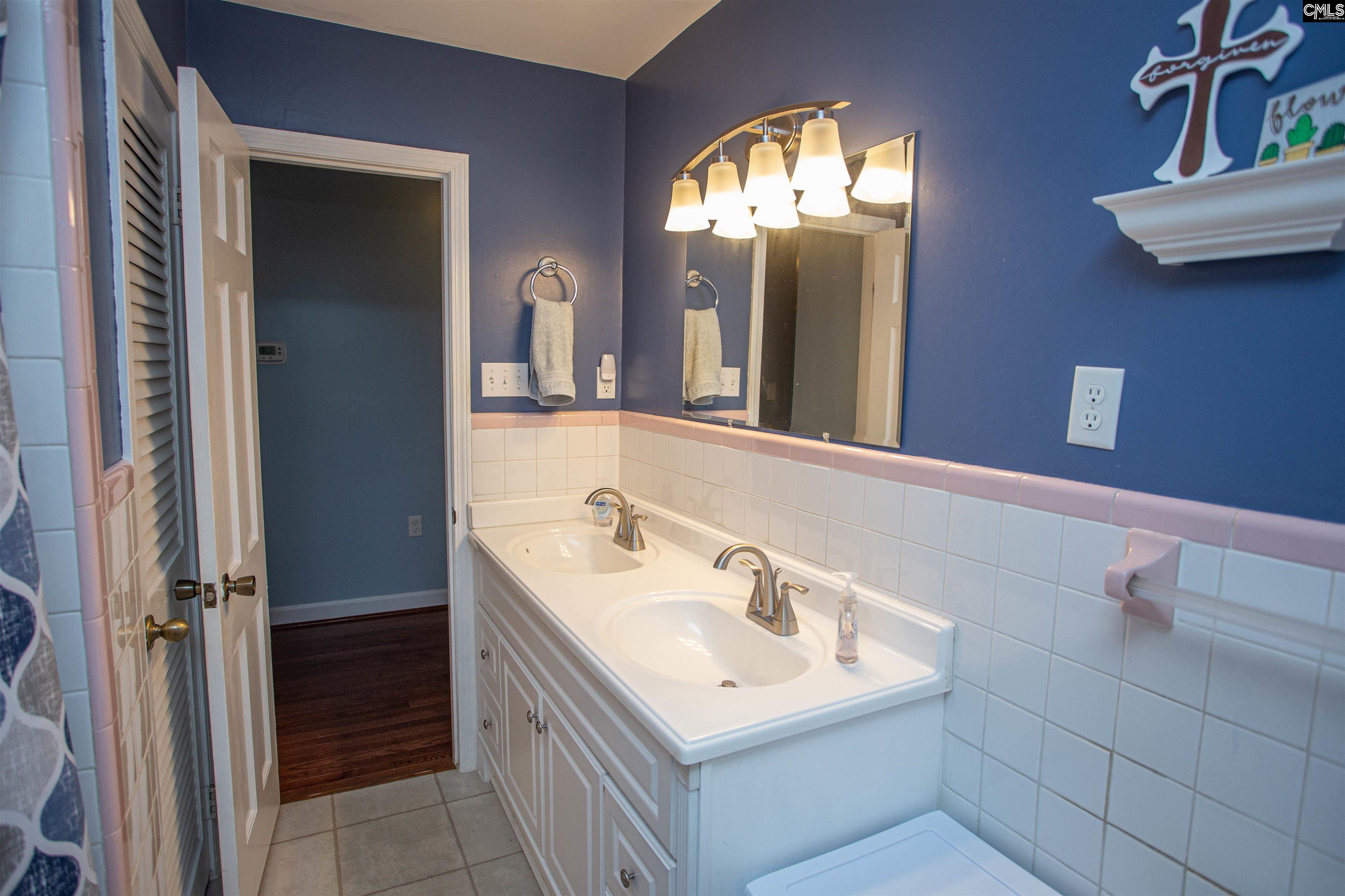203 Welsh Street Camden, SC 29020-0000