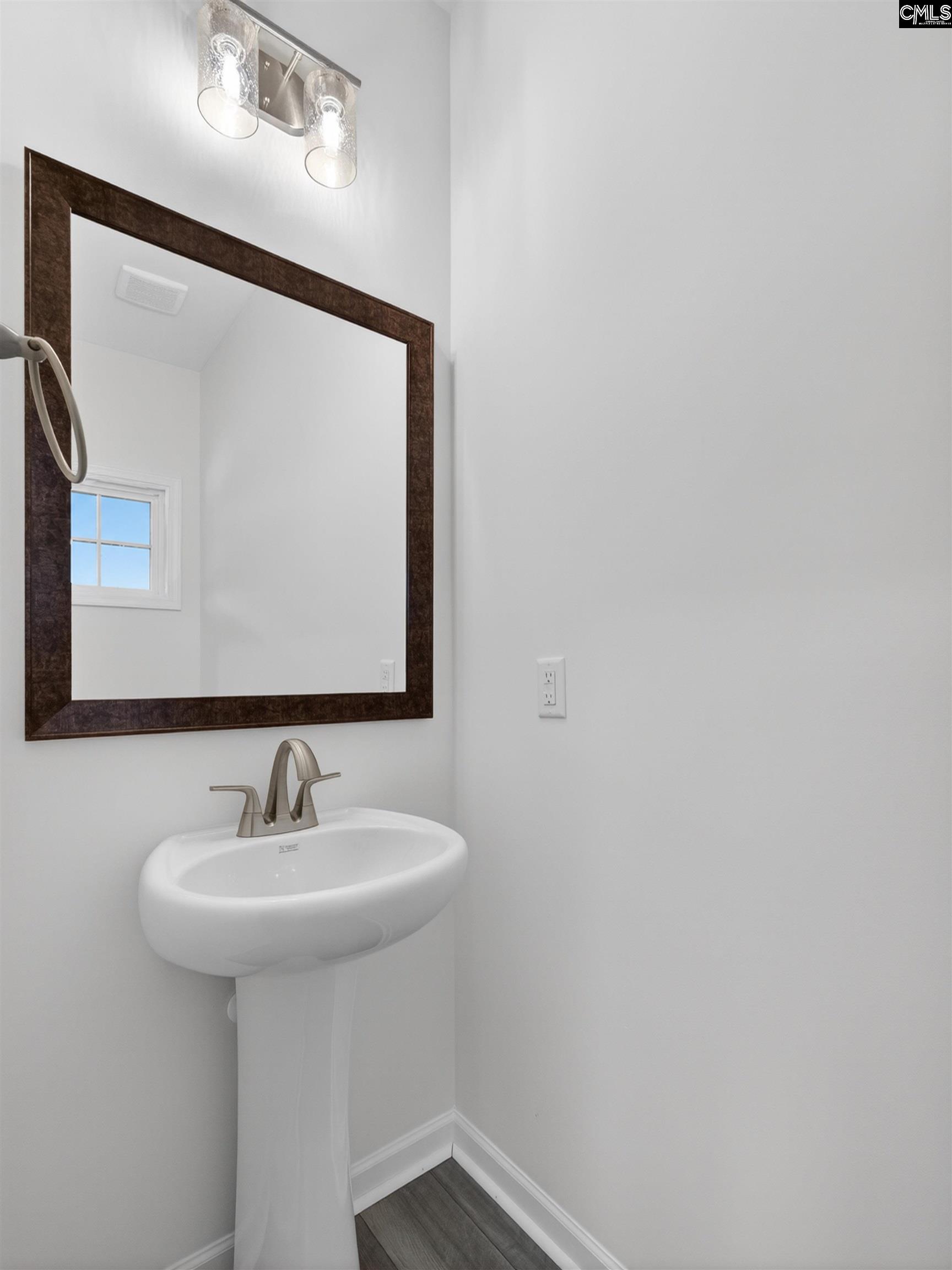142 Odell Drive Cayce, SC 29033