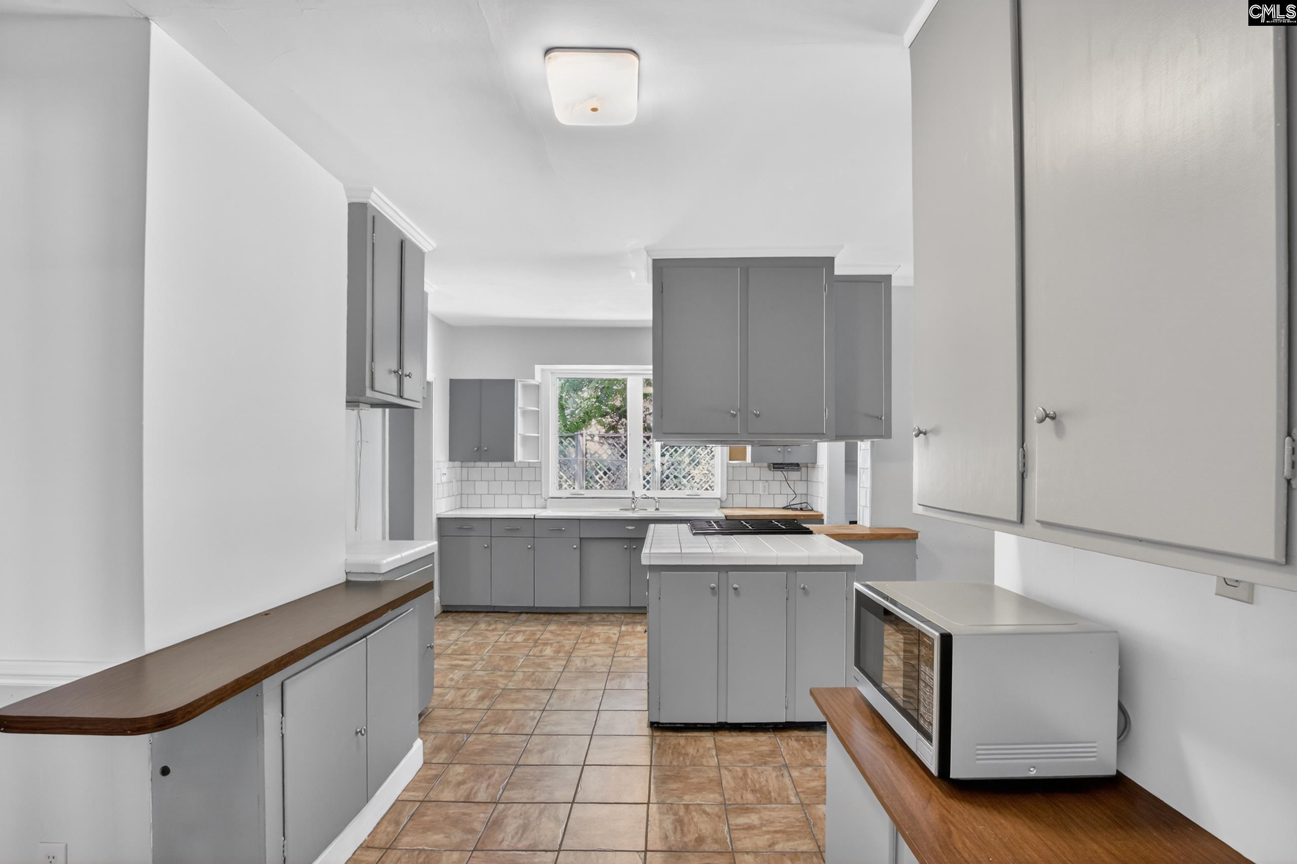 512 Carrison Street Camden, SC 29020