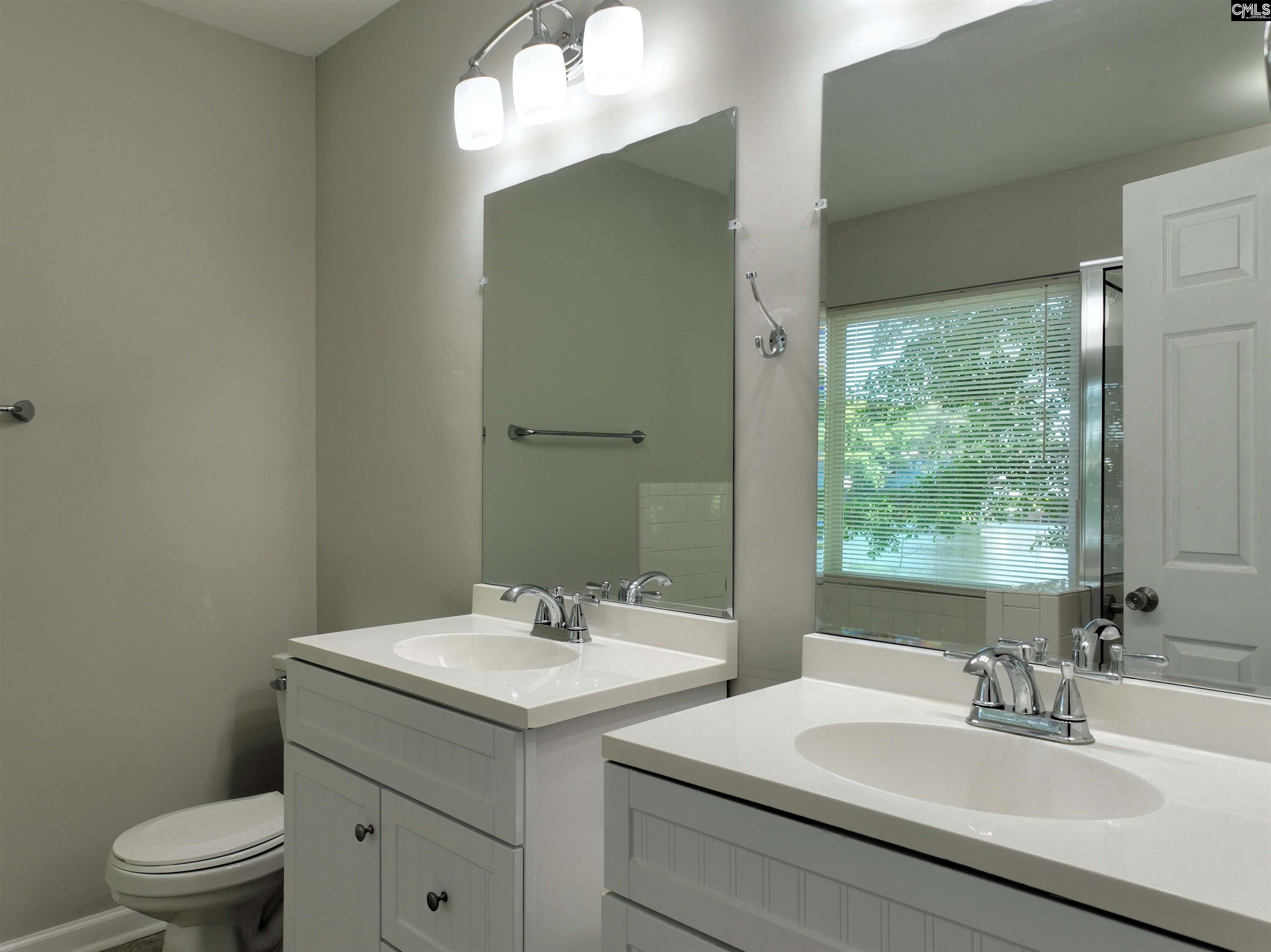 168 Whisper Lake Drive Lexington, SC 29072-3334