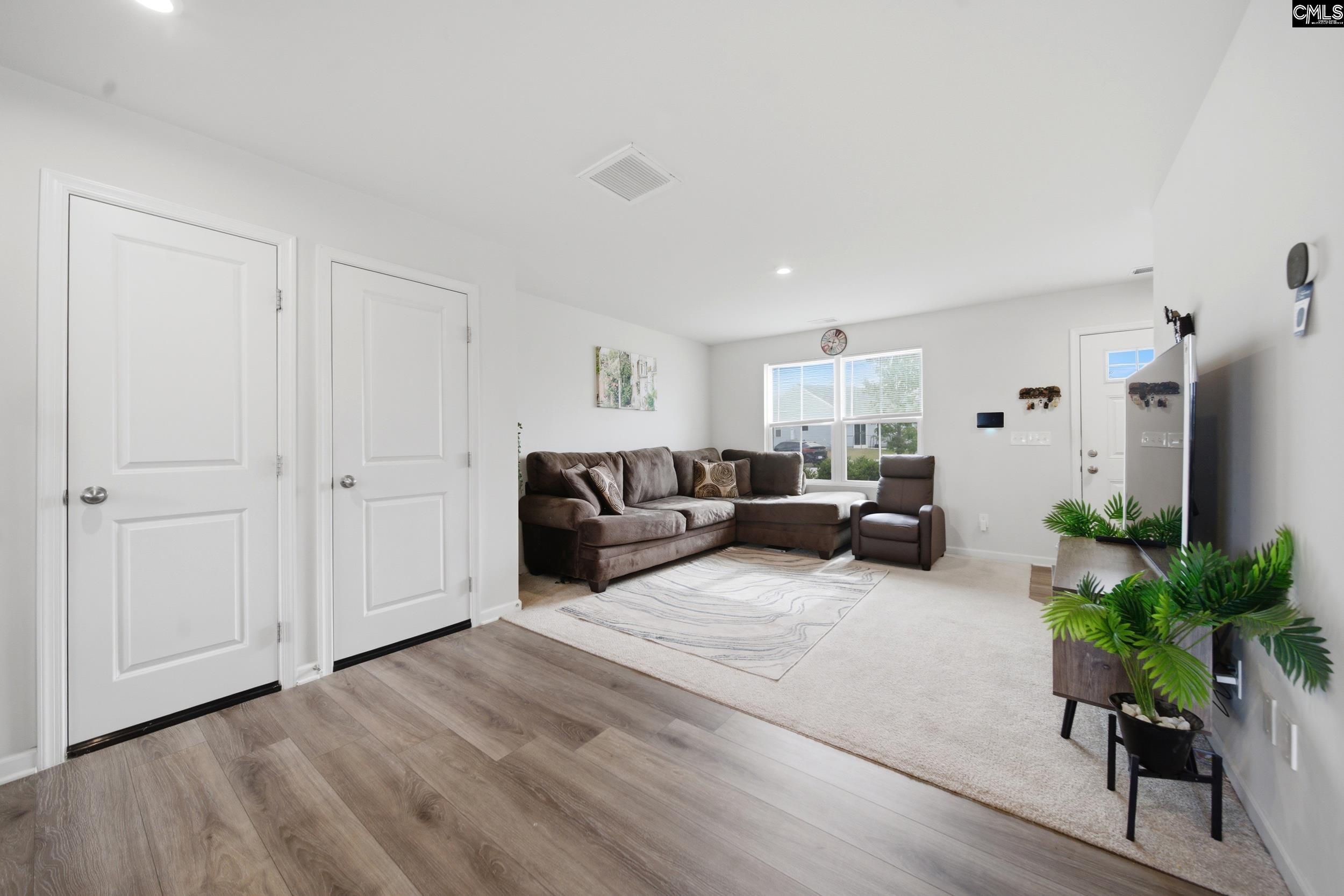 389 Saskatoon Drive Hopkins, SC 29061