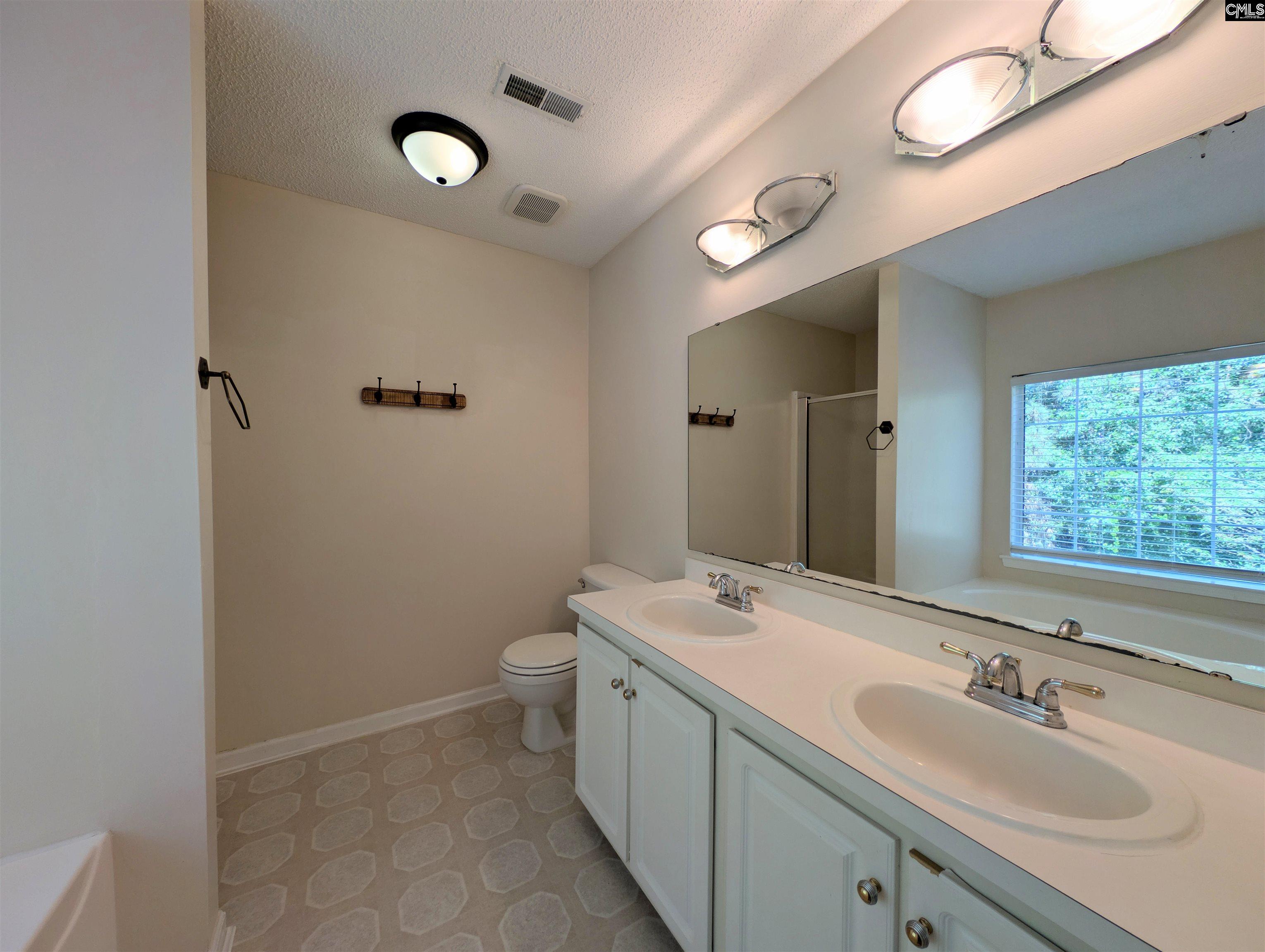 19 Fountain Lake Drive Columbia, SC 29209